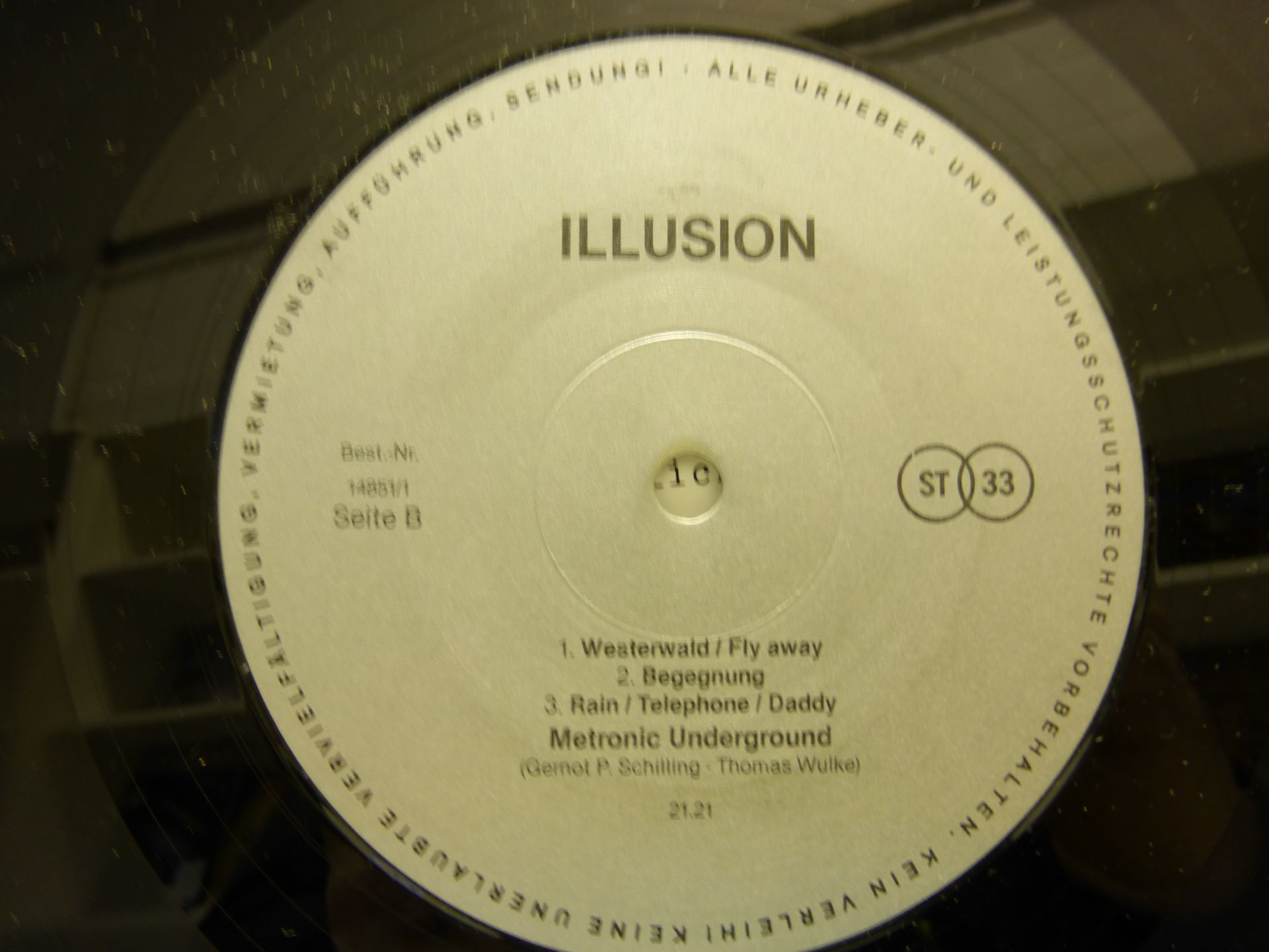 Metronic Underground 'Illusion' LP - Image 5 of 6