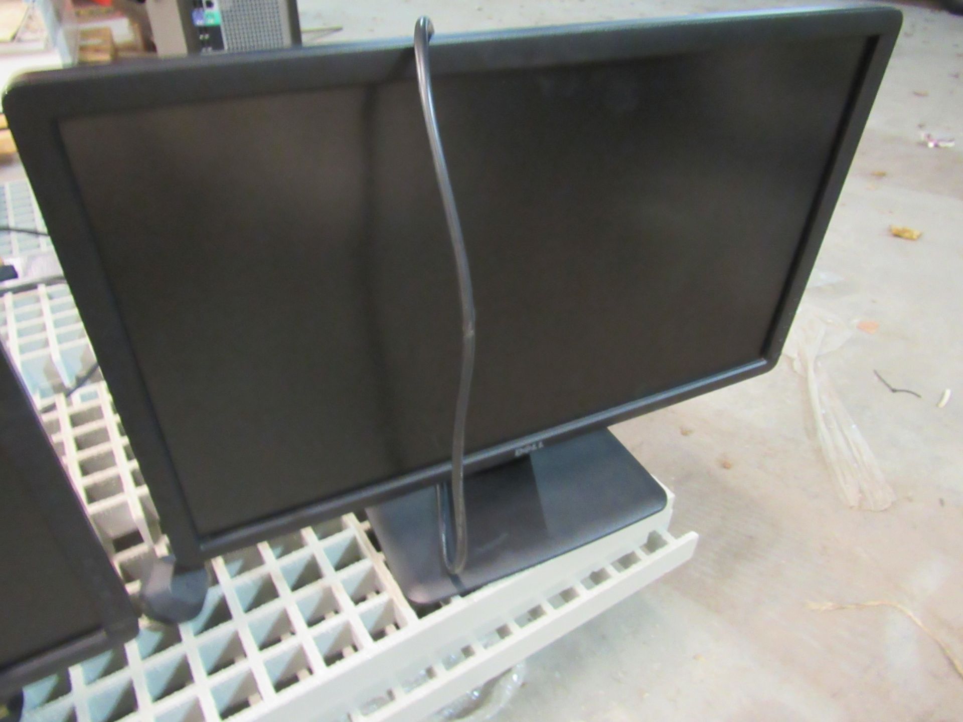 3 Dell E2313HF LCD Monitors, This lot is located at Raywell Street, Hull, HU2 8EP - Image 4 of 7