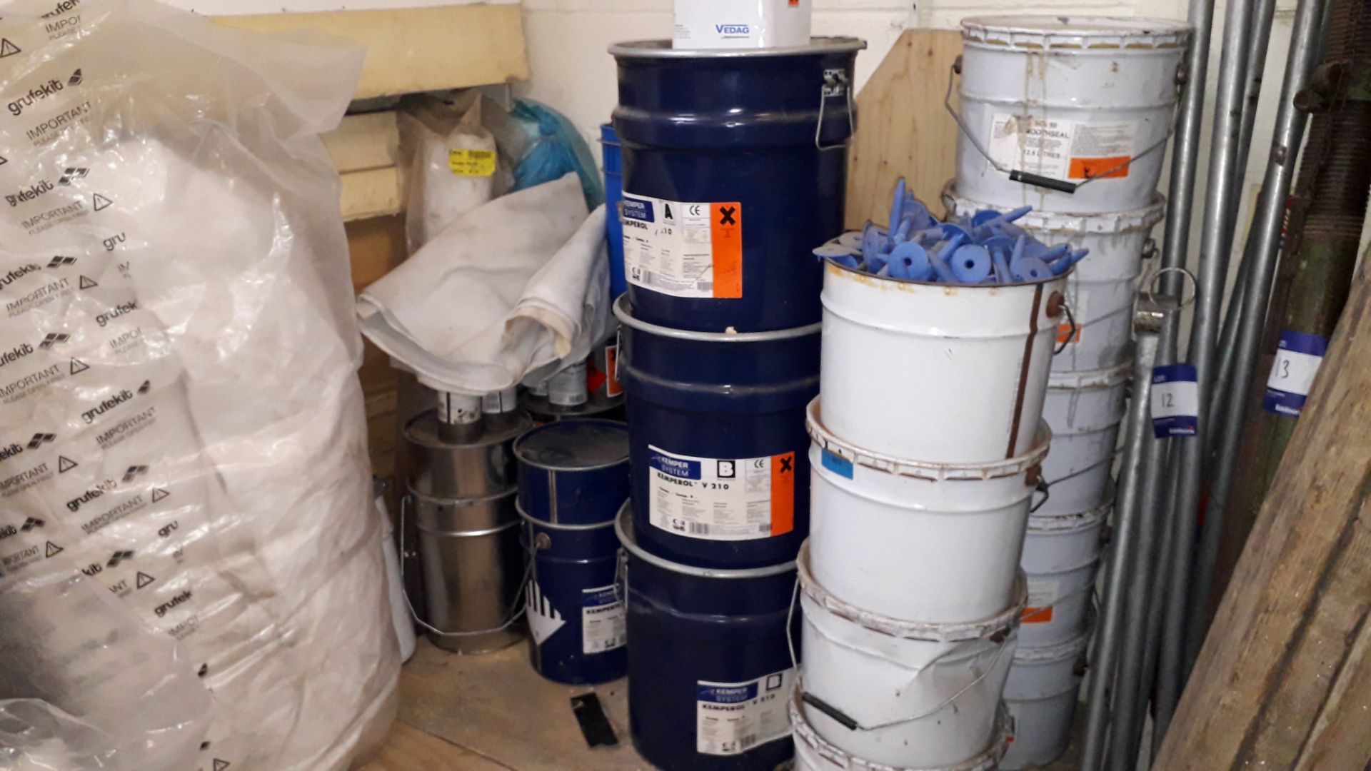 Kemper System Various Tins & Containers, Liquid & Waterproofing Materials (Scrap – Out of Date) - Image 2 of 2