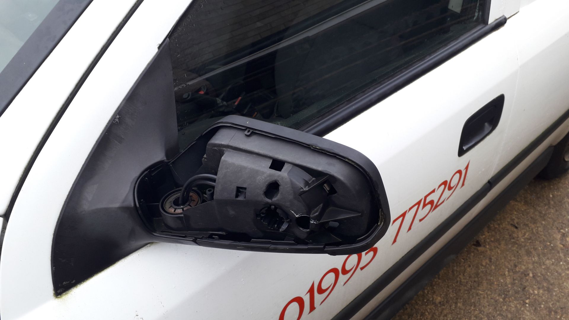 Vauxhall Astra Envoy DTI Light Goods Van, Registration YH02 ESF, Odometer 172,812 miles, MOT until - Image 9 of 11