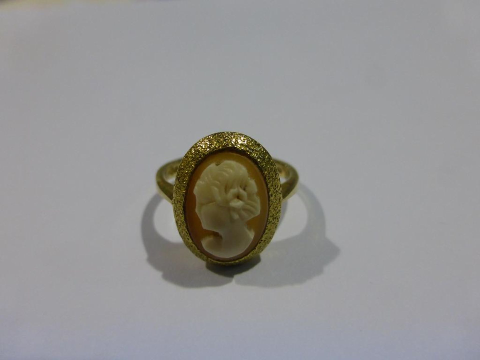 9ct Gold Hallmarked Cameo Ring