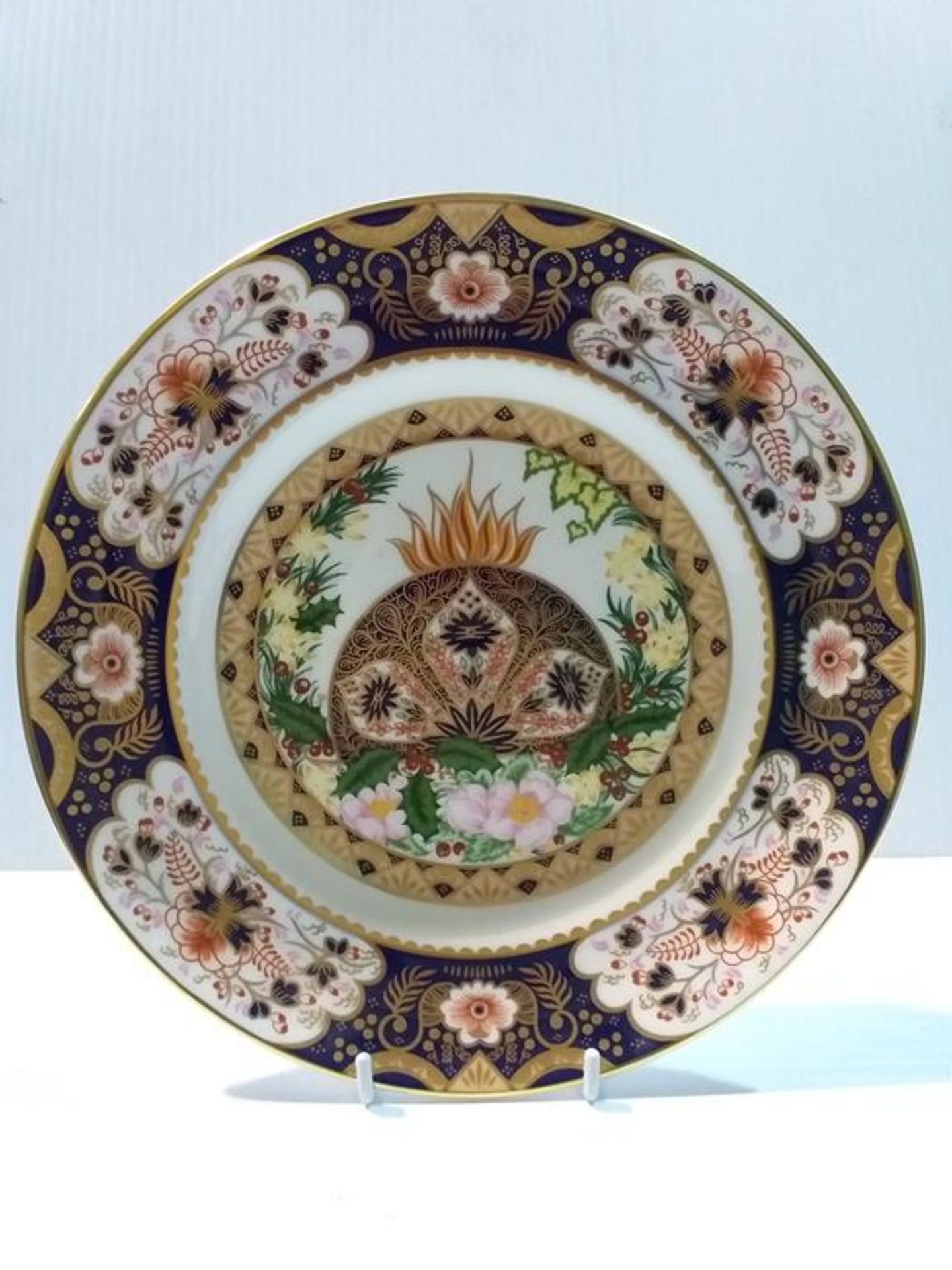 Royal Crown Derby 1995 & 1997 Christmas Plates with Small Dish - Image 5 of 8