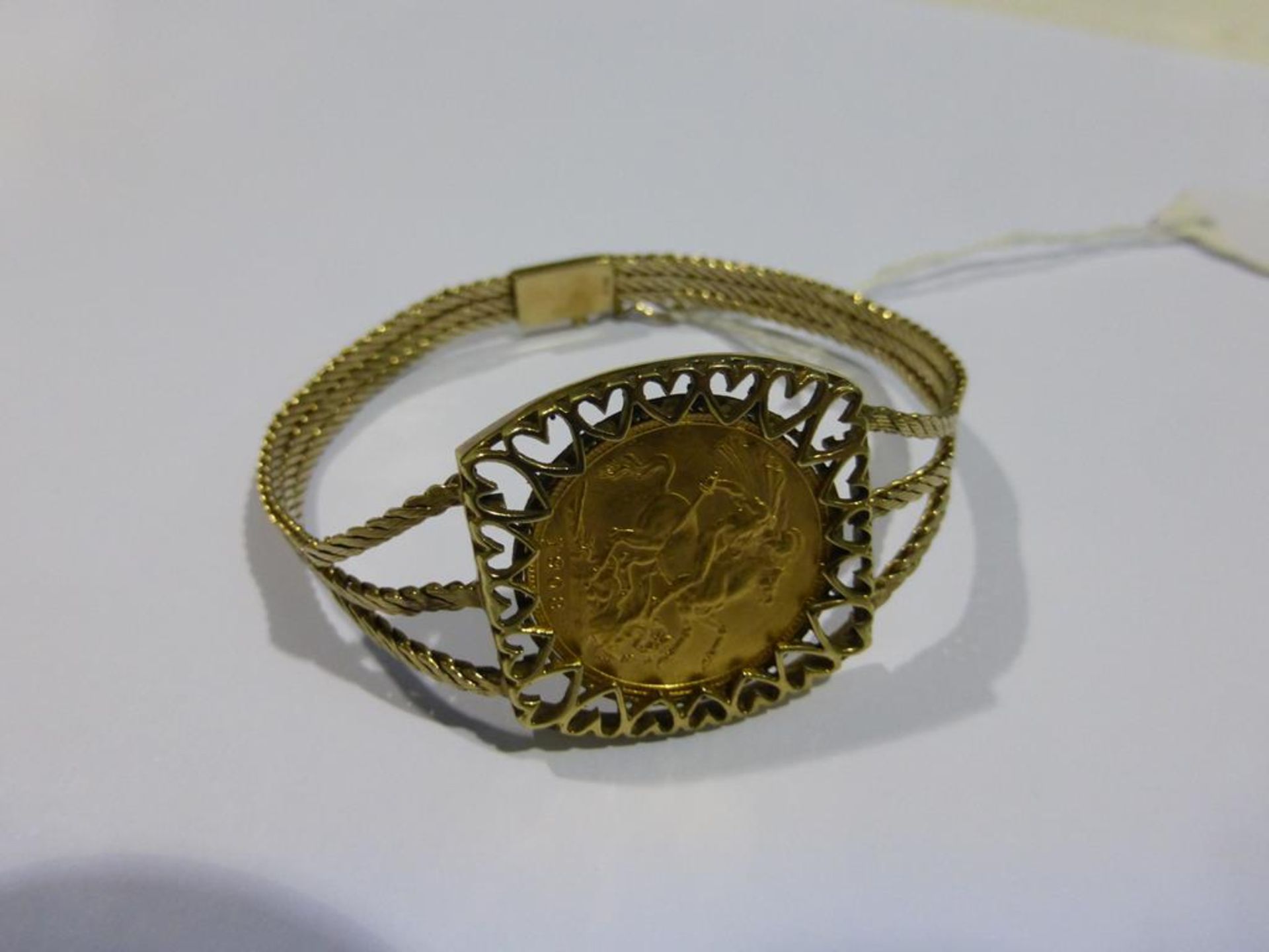 A 1908 Sovereign Mounted to a 9ct Gold Bracelet - Image 4 of 4