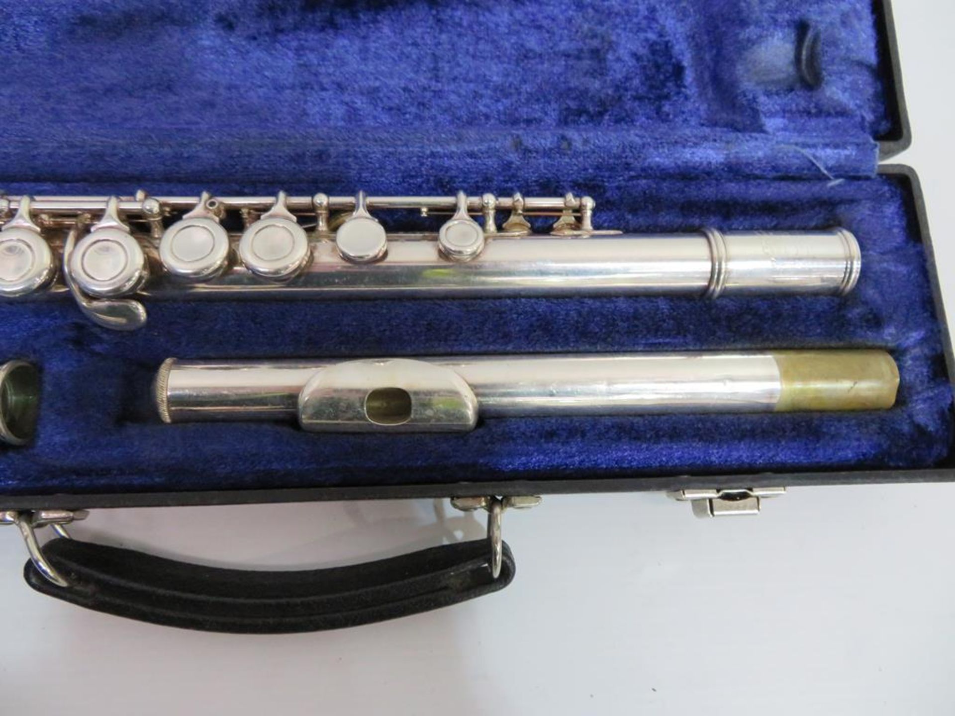 A Boosey & Hawkes 400 Flute with Case - Image 3 of 7