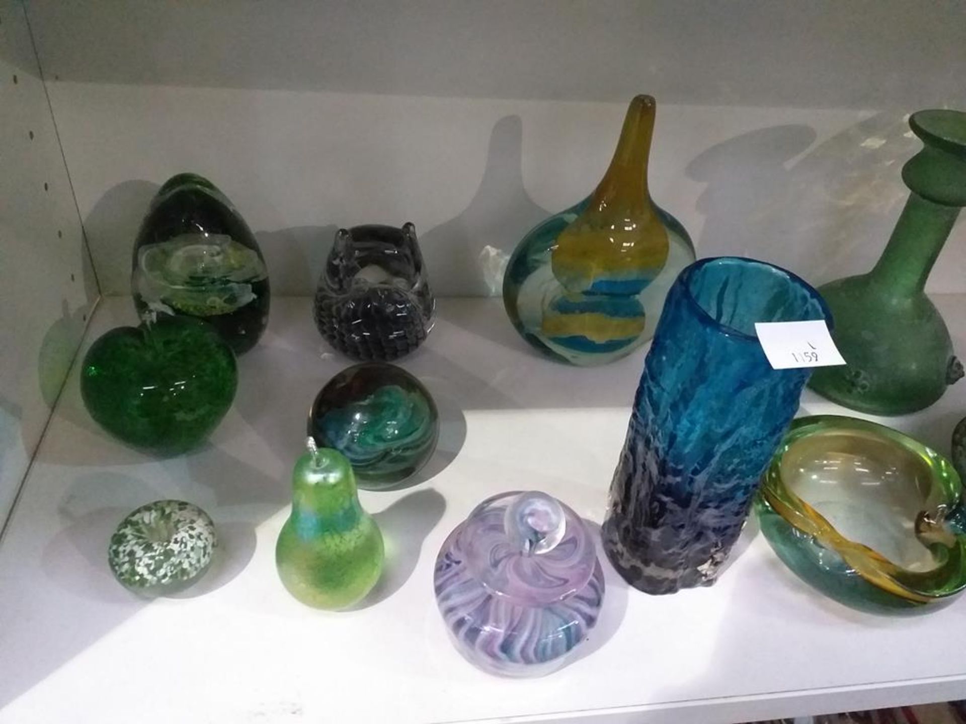 A Shelf of Glassware - Image 2 of 3