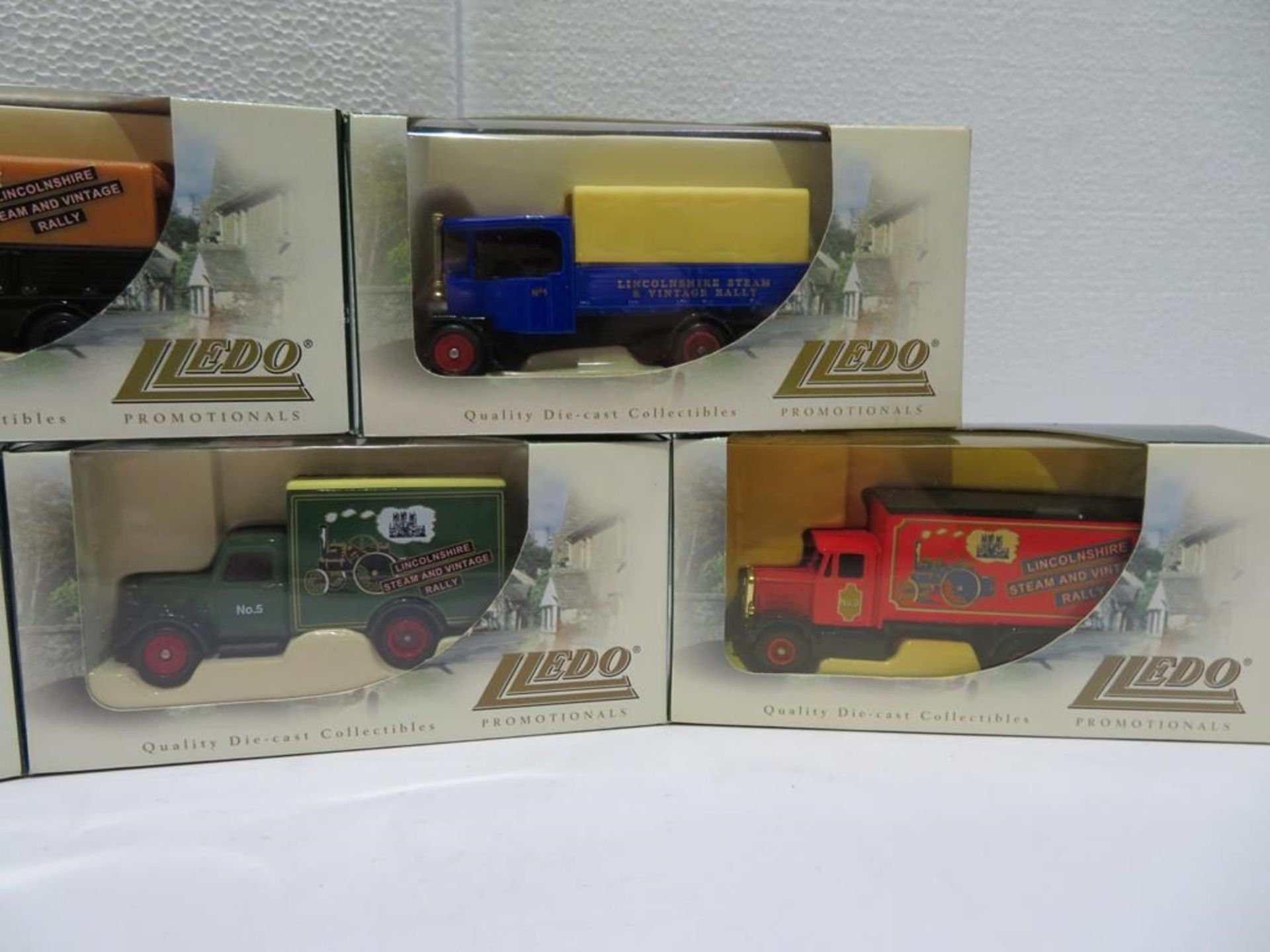 Quantity of Die-Cast Models - Image 3 of 7