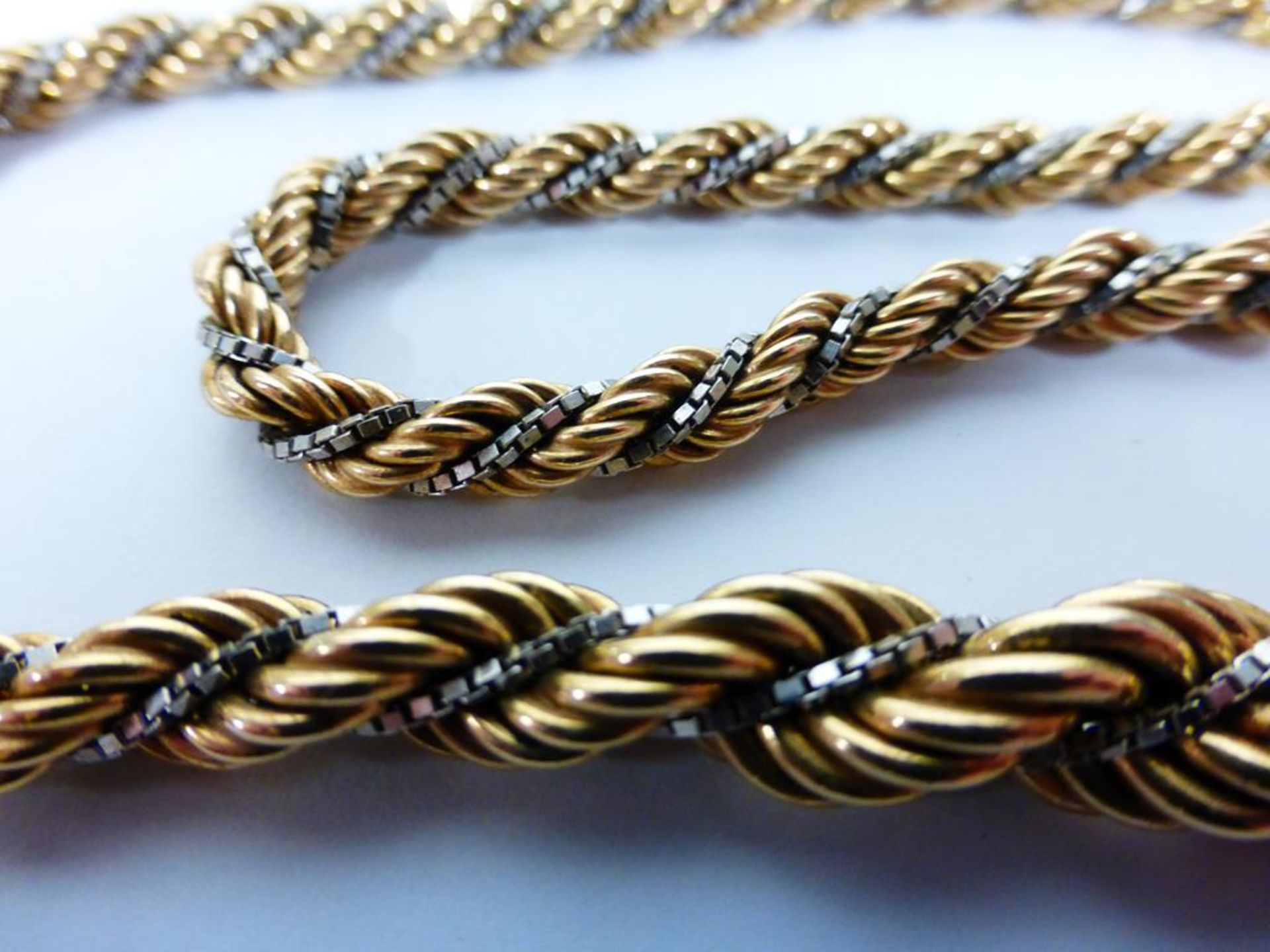 Yellow & Silver Metal Chain - Image 3 of 3