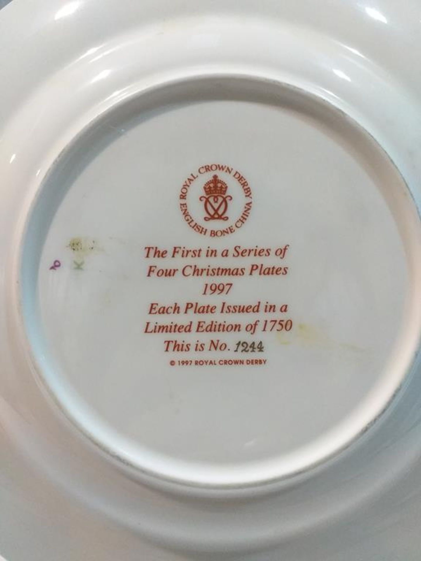 Royal Crown Derby 1995 & 1997 Christmas Plates with Small Dish - Image 6 of 8