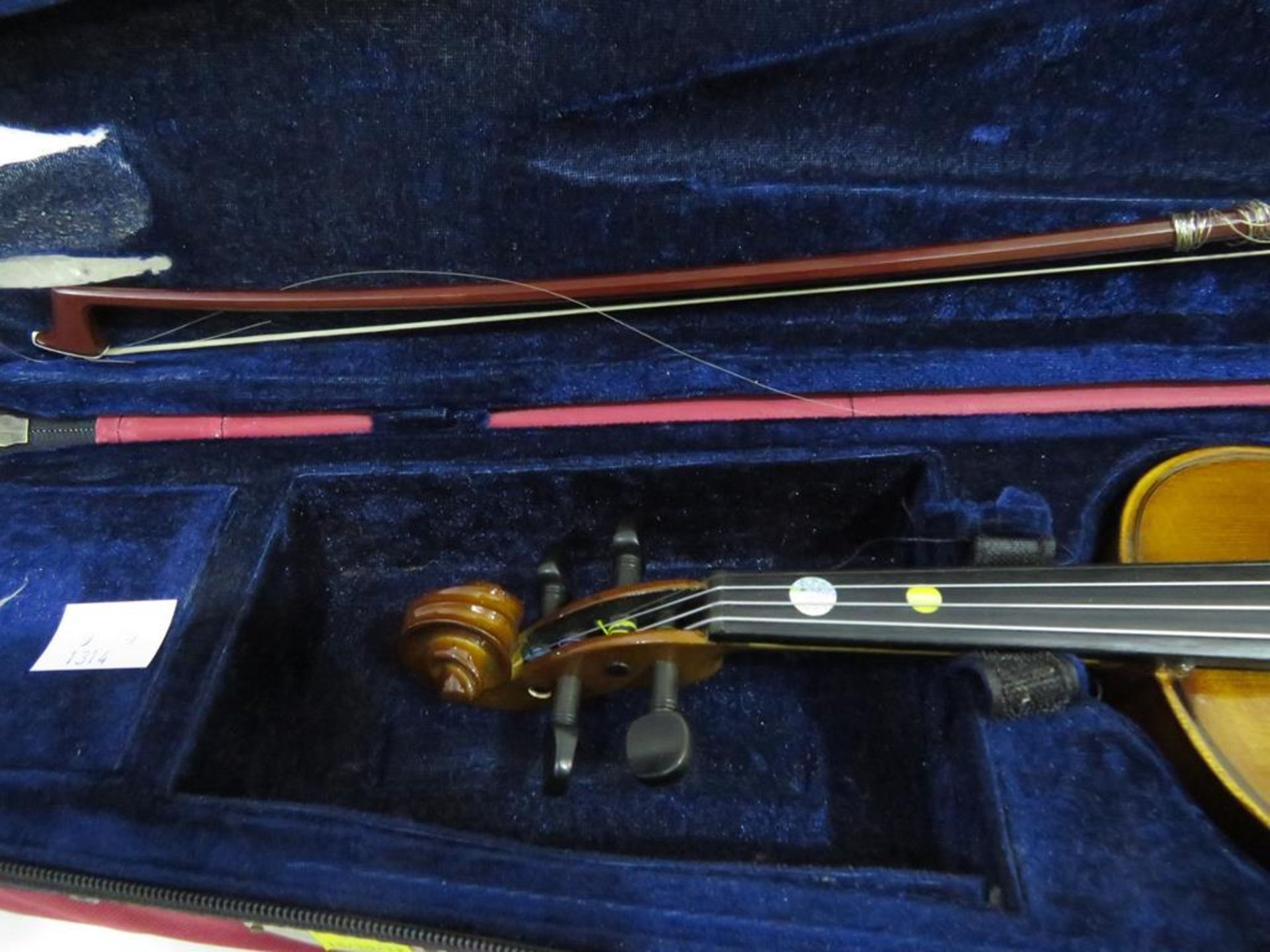 Two cased 1/4 size The Stentor Student II Violins - Image 8 of 10