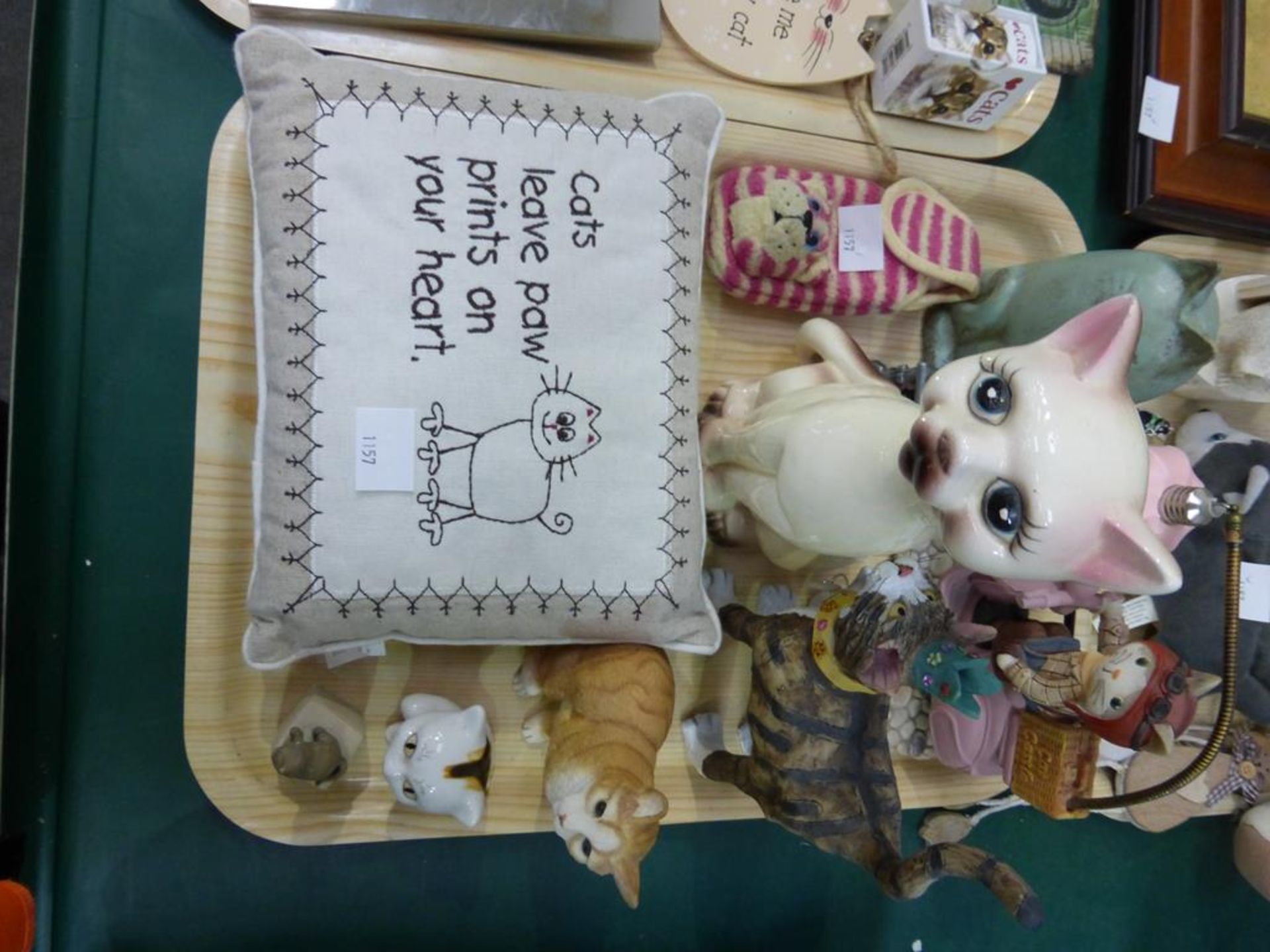 A Collection of Items for Cat Lovers - Image 2 of 4