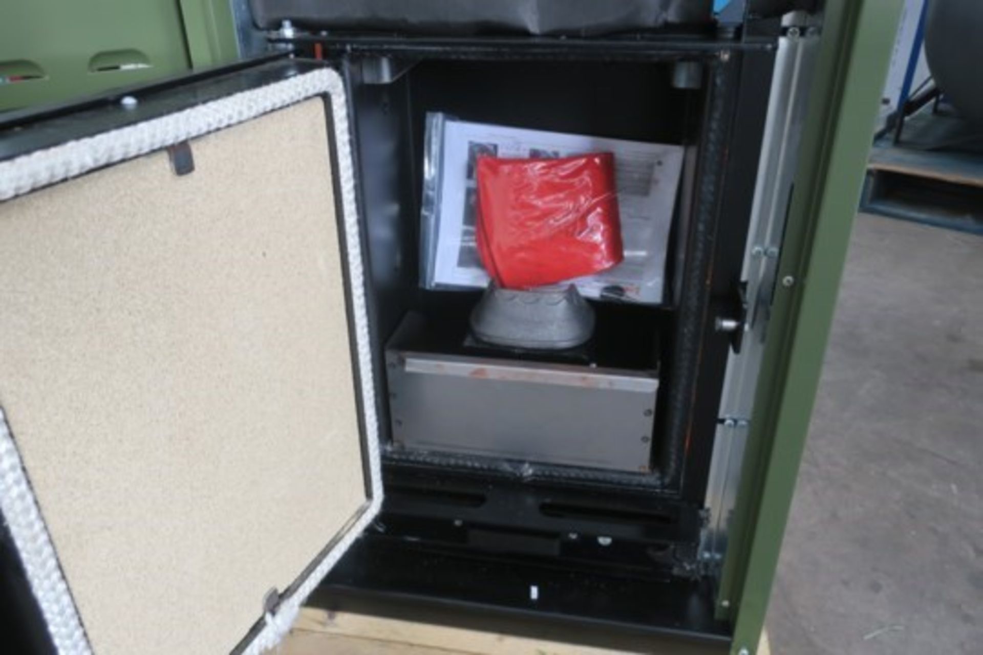 New & Unused Bio-Flame 15 'S' Wood Pellet Boiler - Image 5 of 9