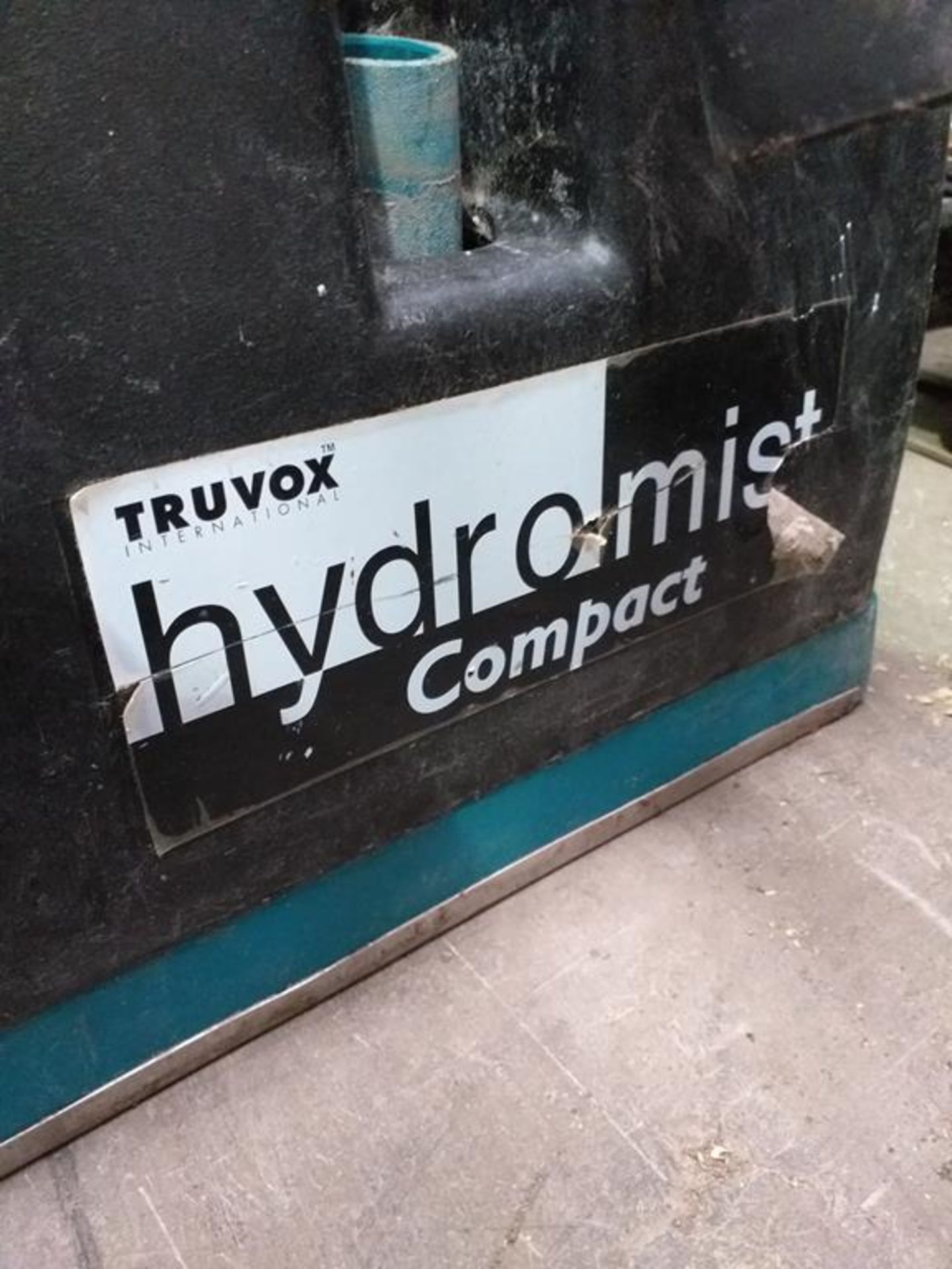 A Truvox Hydromist Compact Floor Cleaner - Image 2 of 3