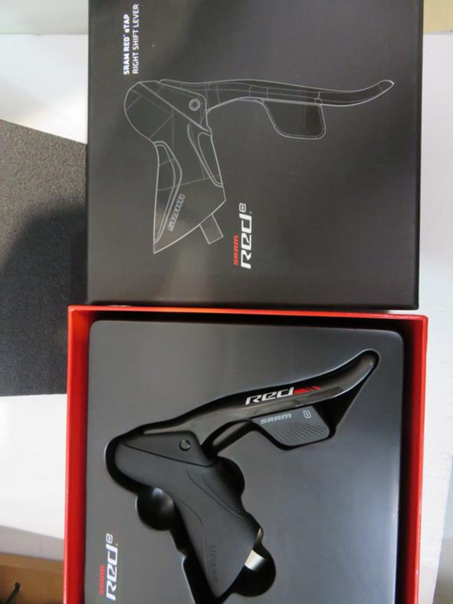 Sram Red E Tap System comprising of accessories - Image 9 of 20