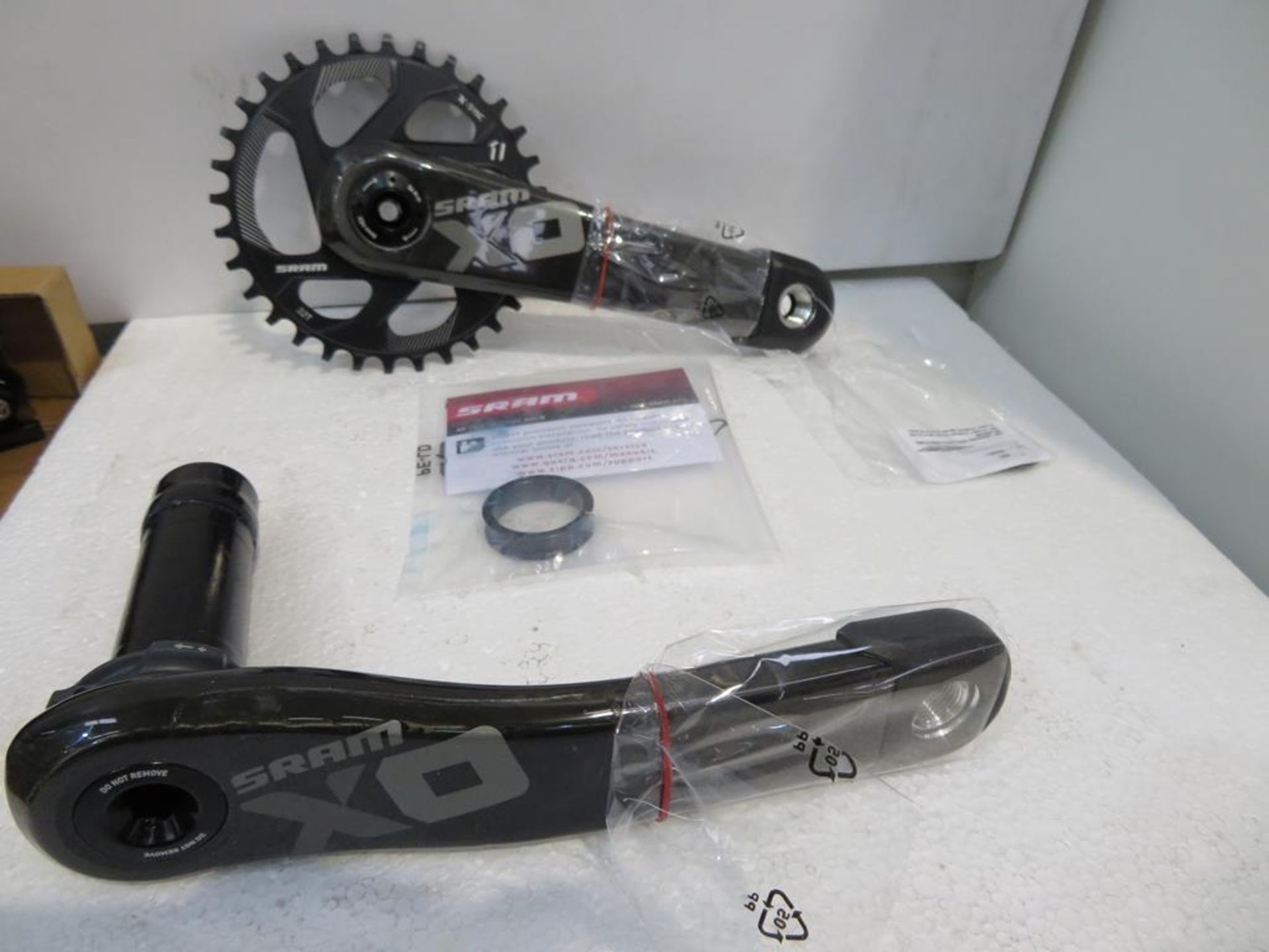 Sram X01 BB30 Direct Mount 32D Crankset - Image 3 of 6