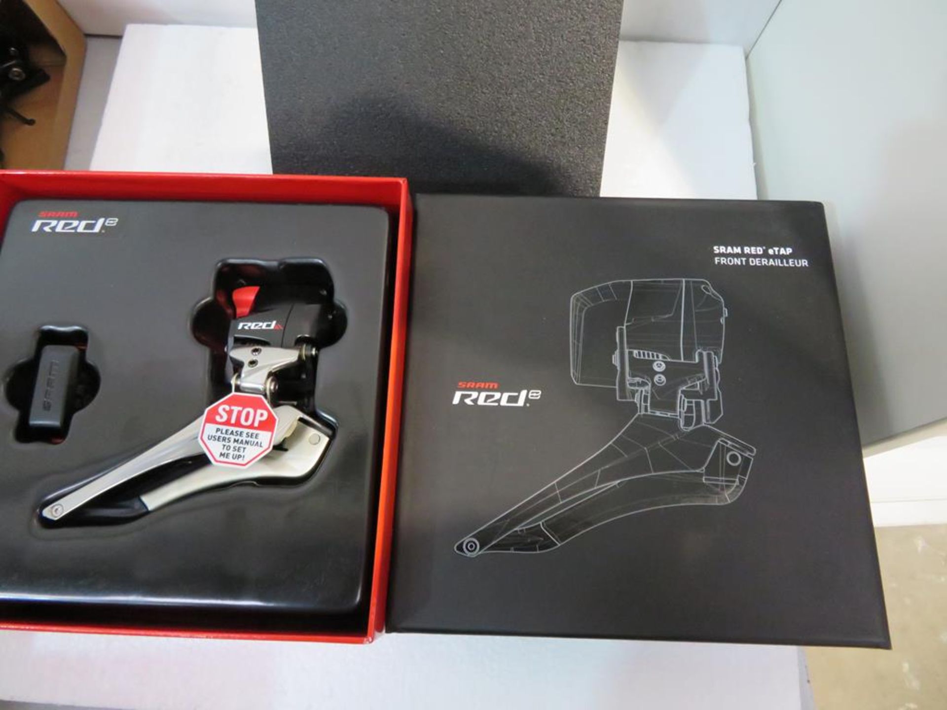 Sram Red E Tap System comprising of accessories - Image 12 of 20