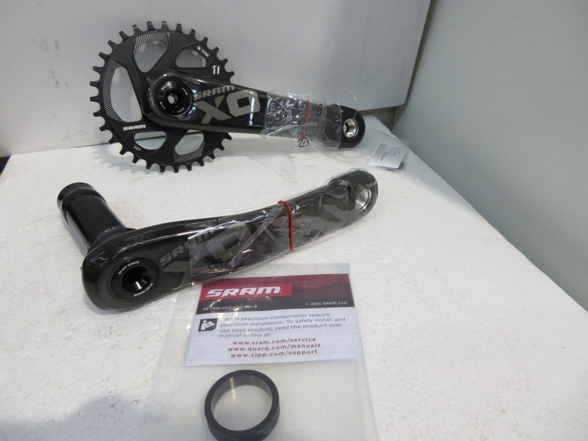 Sram X01 BB30 Direct Mount 32D Crankset - Image 3 of 5