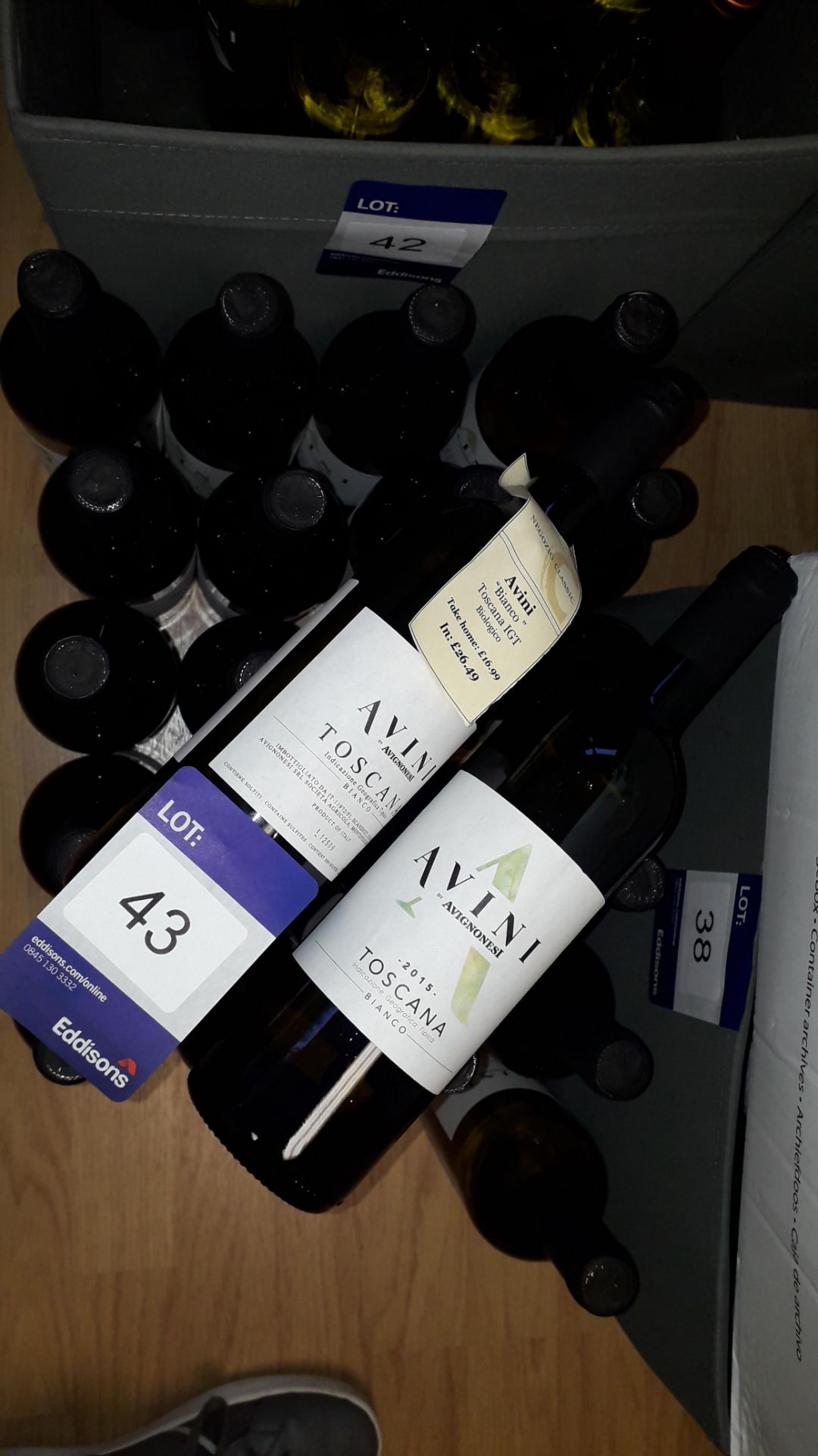 23 x 75cl bottles Avini Avignonesi Bianco Toscana 2015
