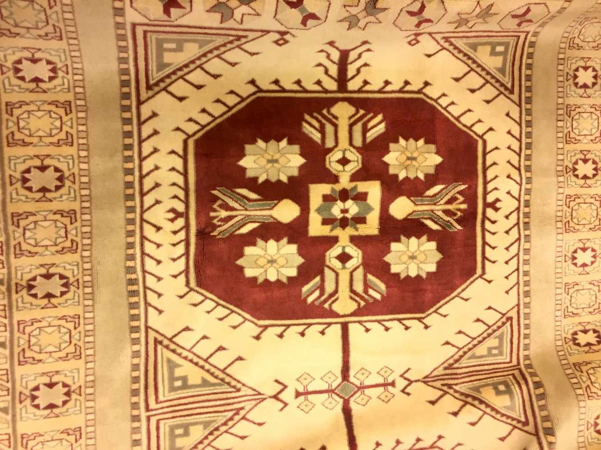 Großer eleganter Teppich: Handgeknüpft, 1,95 x 2,95 m.Wolle auf Wolle, Fransenkanten, creme-farbener - Bild 4 aus 4