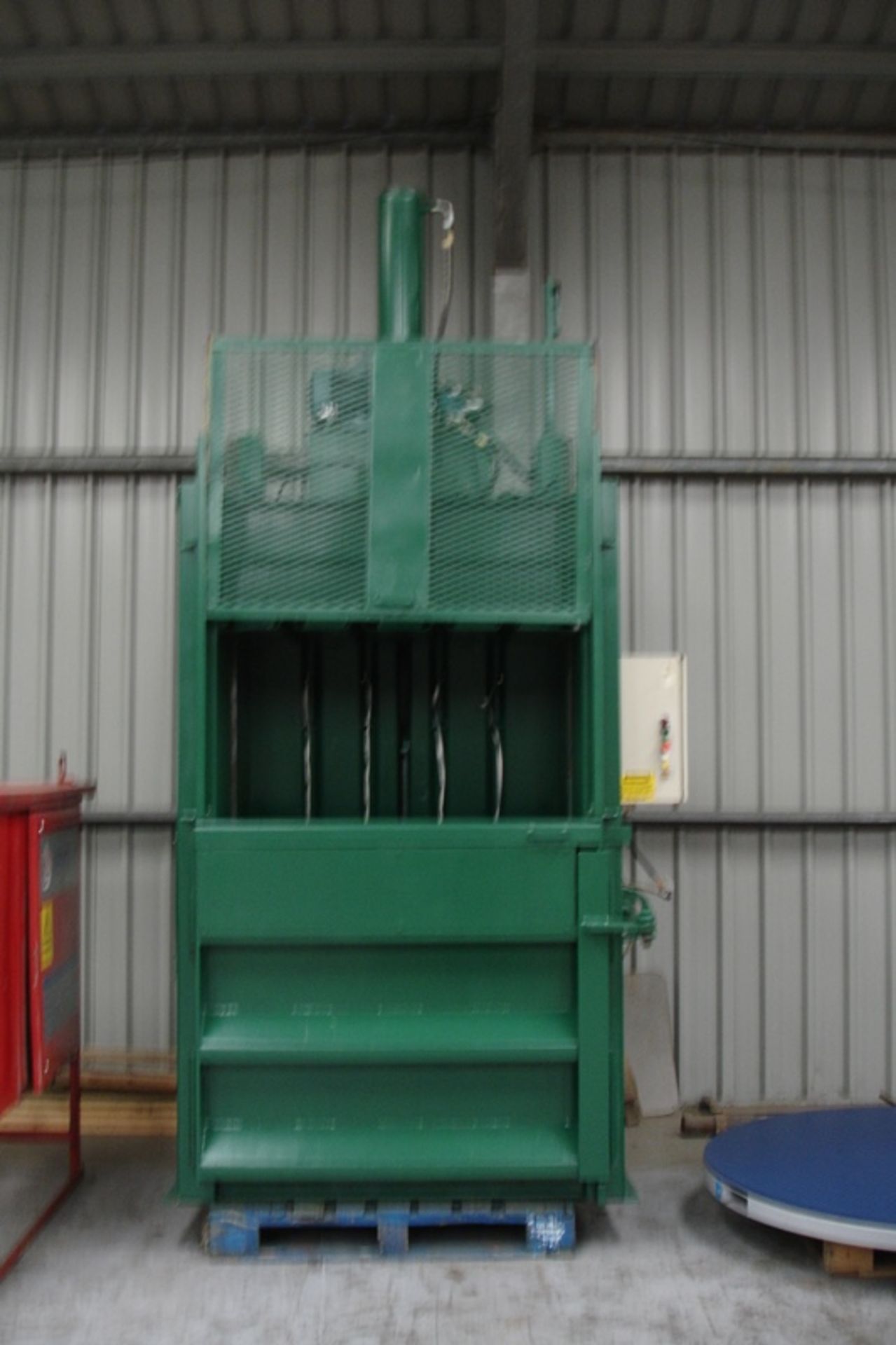 Dicom Large Industrial Hydraulic Baler