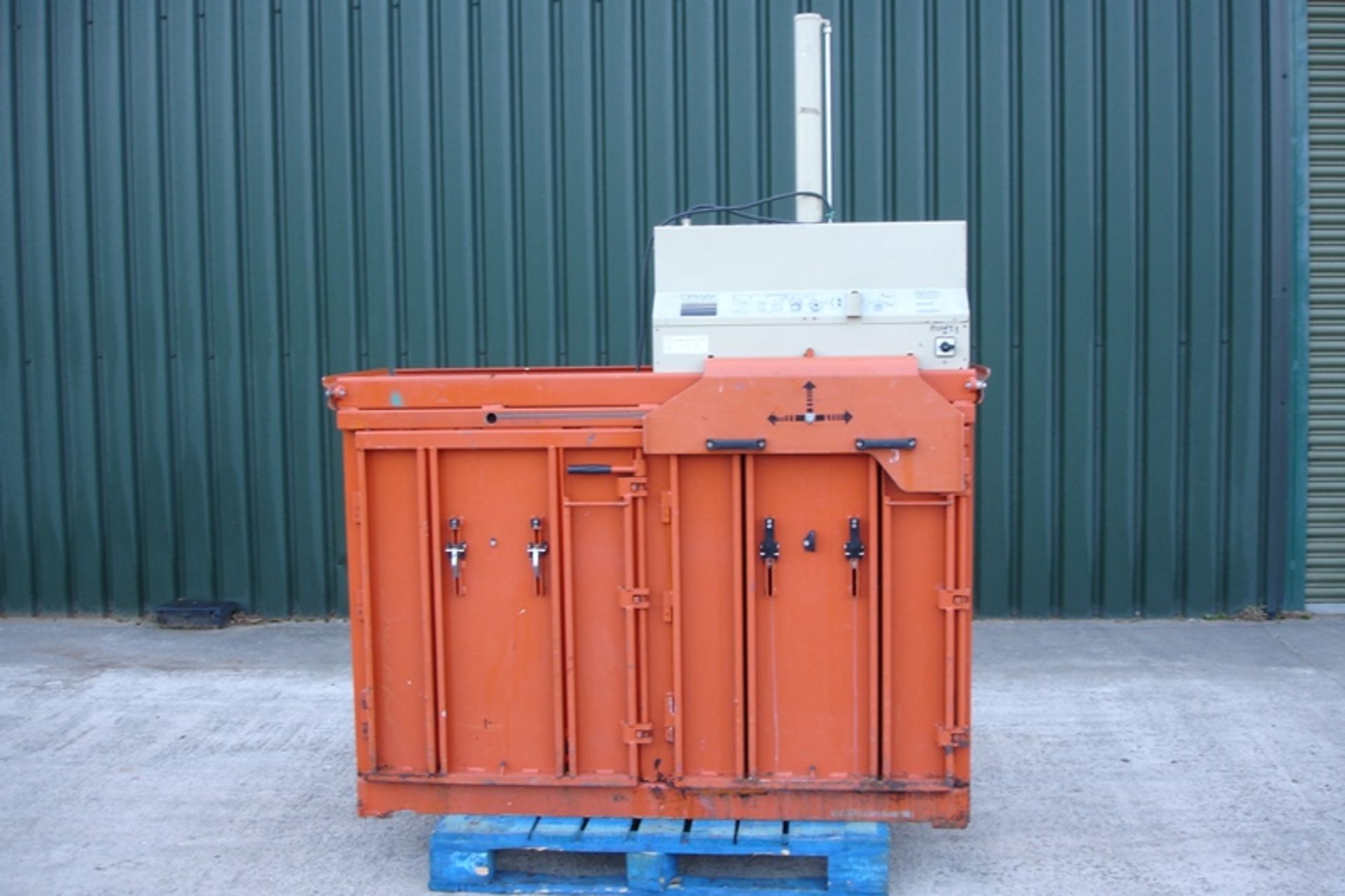 Orwak Twin Chamber Baler