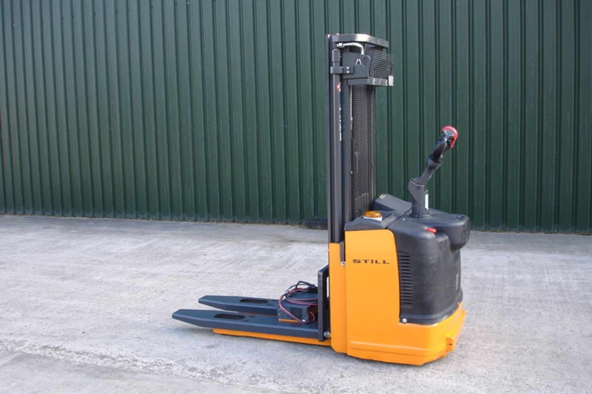 Still High Lift Pallet Mover (2013)