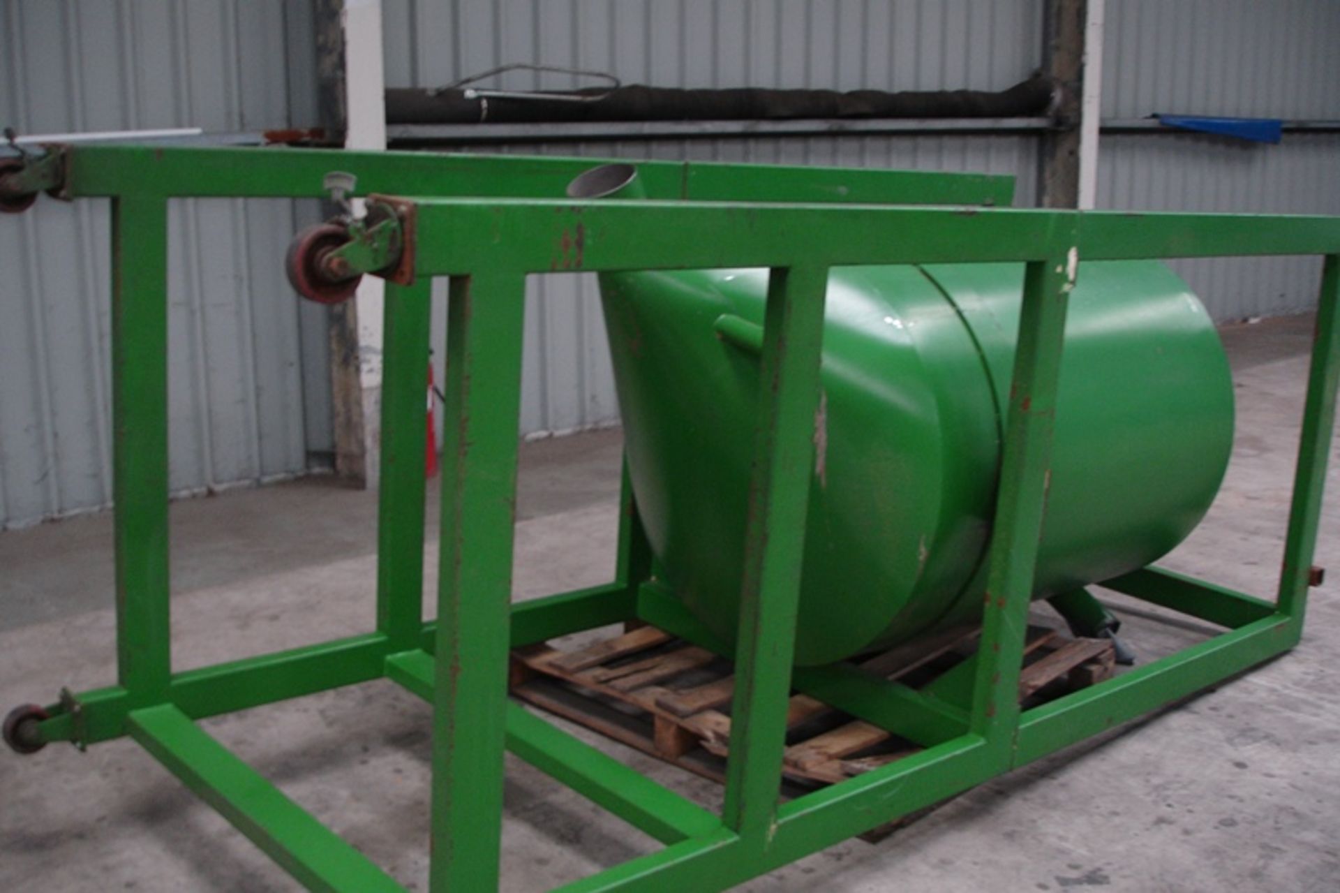 Large Green Storage Hopper in frame - Image 2 of 2