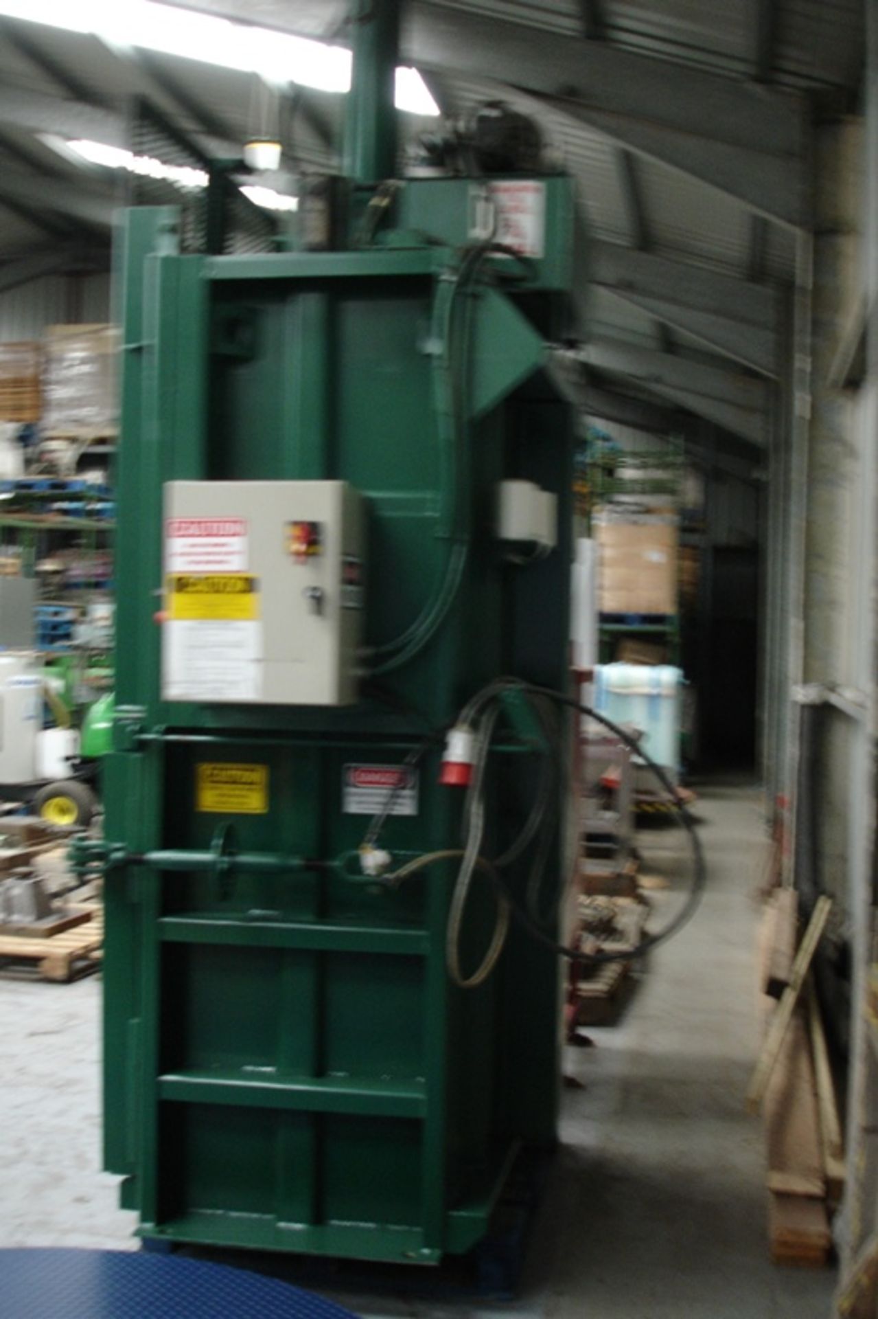 Dicom Large Industrial Hydraulic Baler - Image 3 of 5