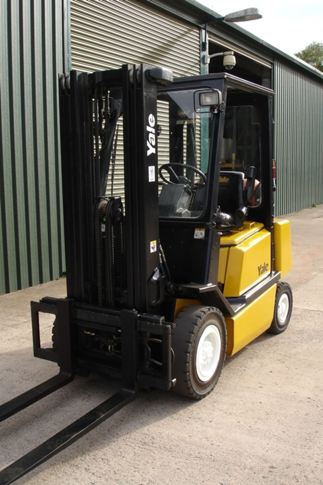 Yale 2.5 Ton Forklift - Image 5 of 6