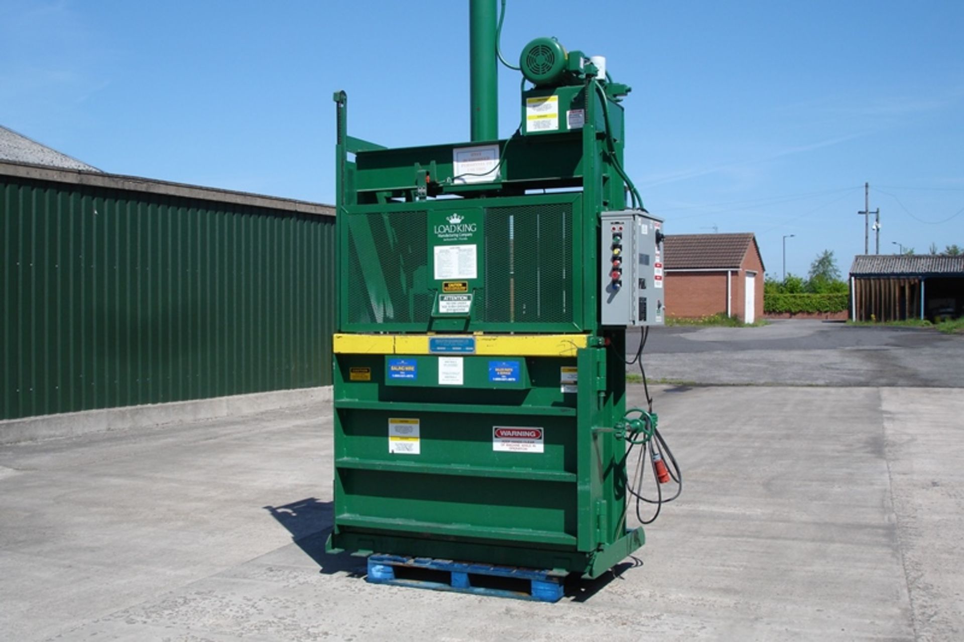 Loadking Mill Size Hydraulic Baler