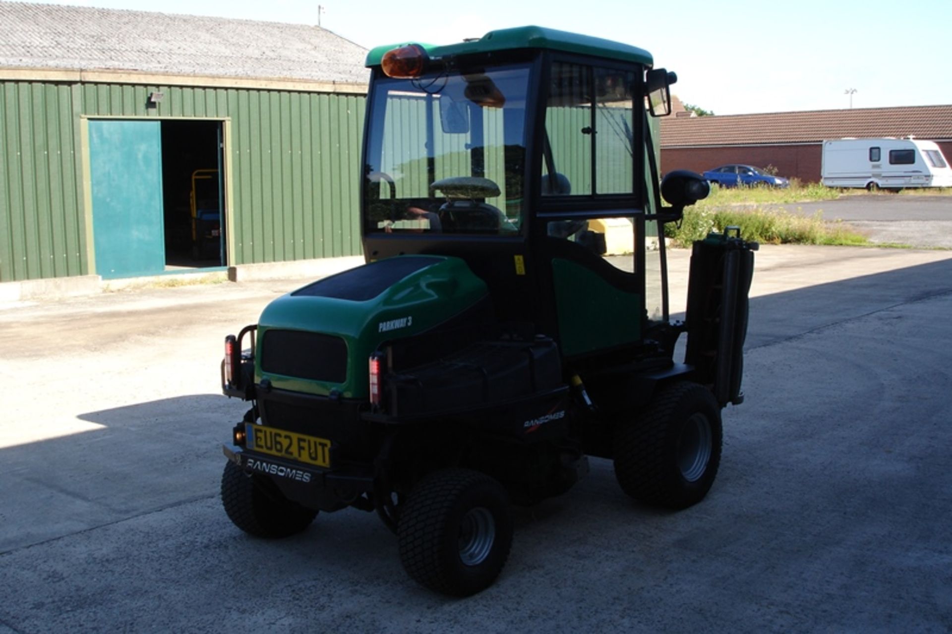 Ransomes Parkway 3 Diesel Powered Mower - Image 4 of 10