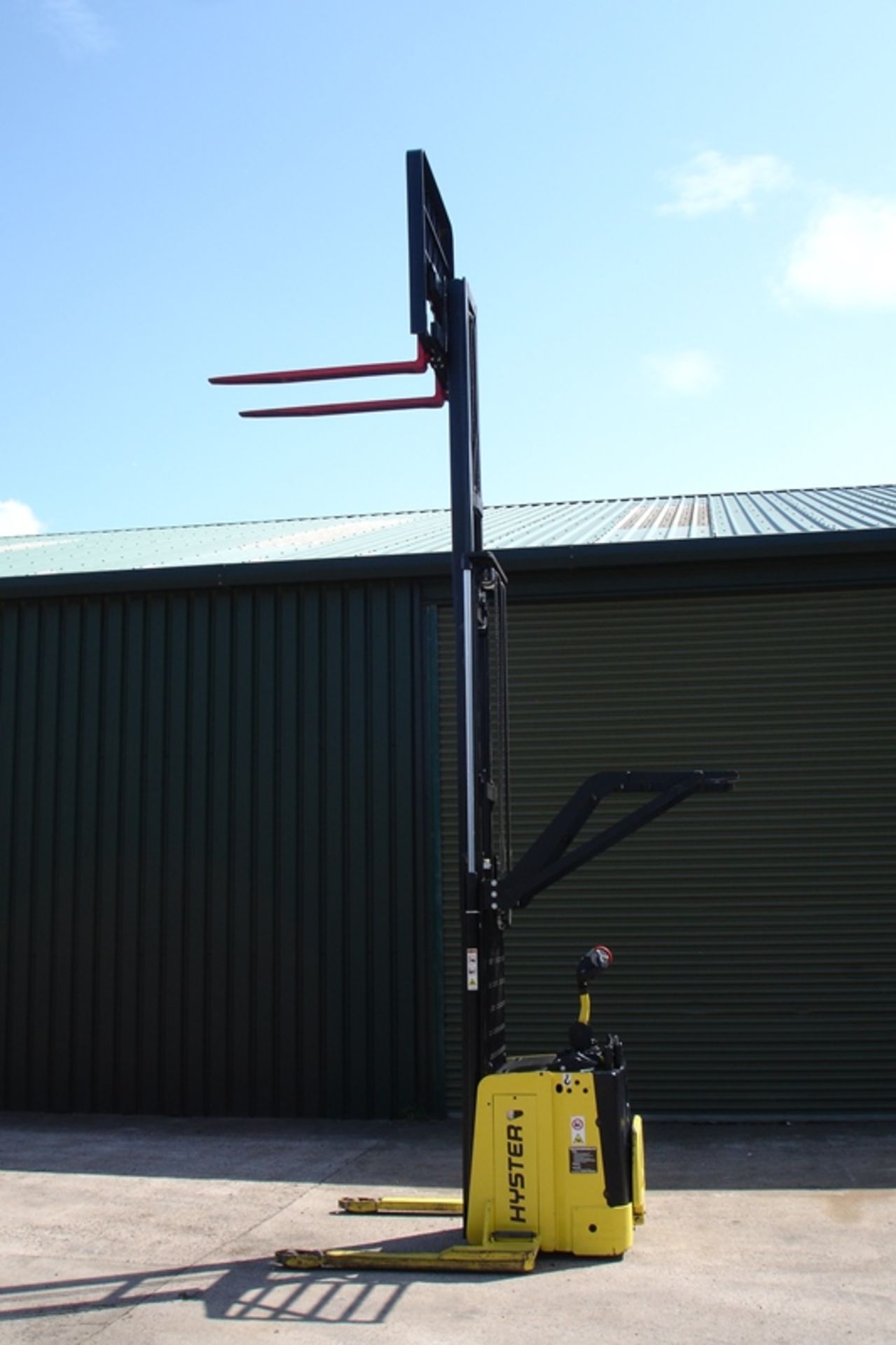 Hyster 1.5 ton Ride on Forklift (2014) - Image 6 of 6