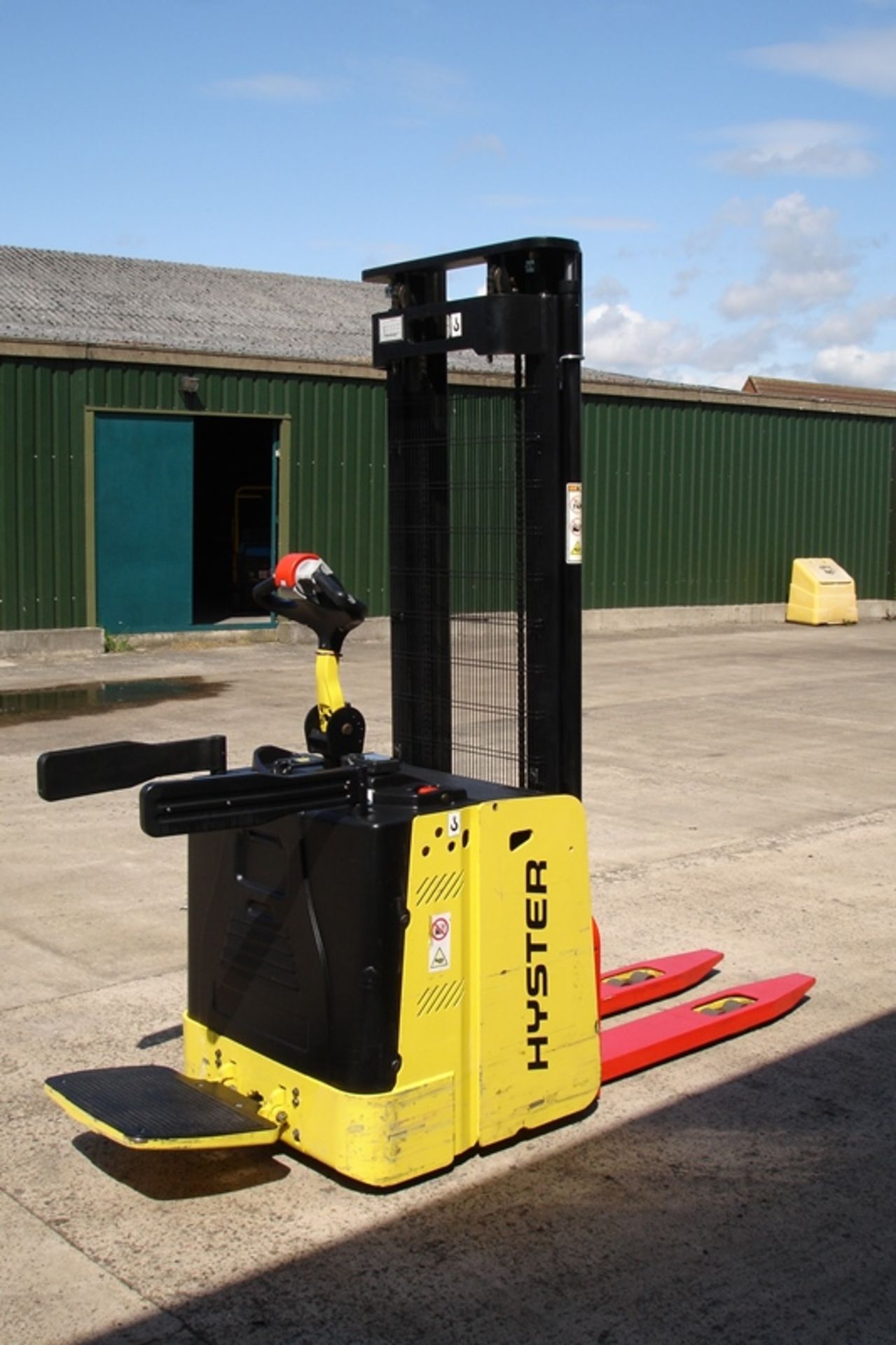 Hyster 1.5 ton Ride on Forklift (2015) - Image 3 of 6