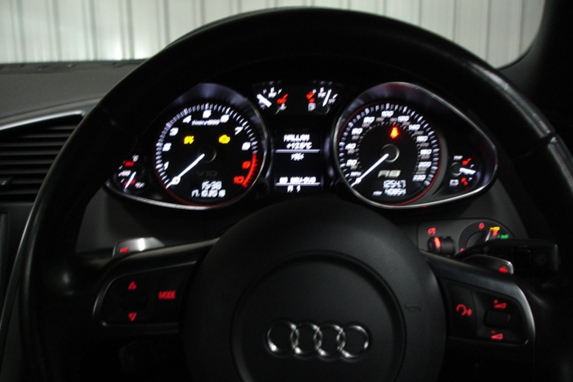 Audi R8 Quattro V10 S-A - Image 9 of 9