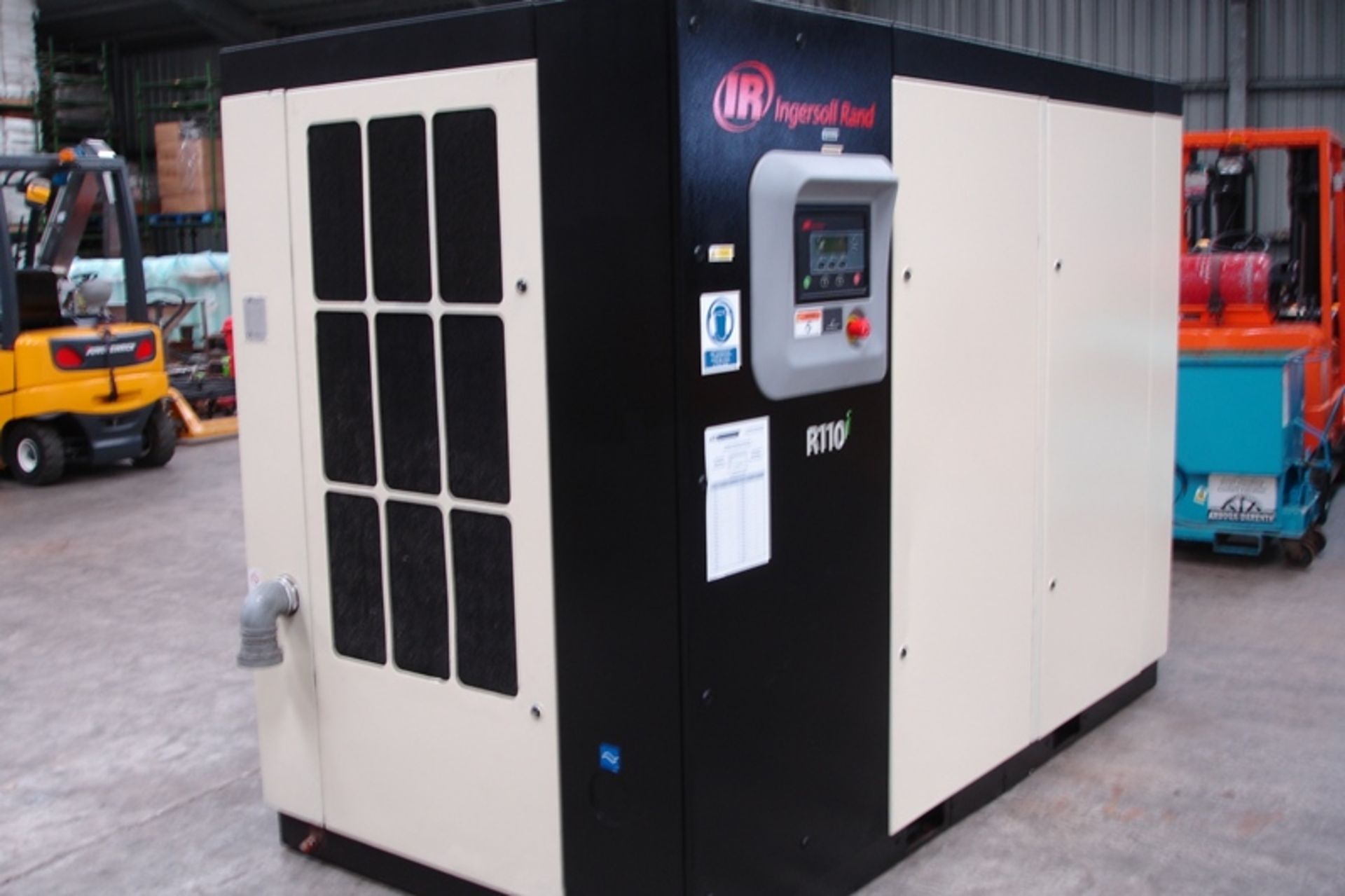 Large Ingersoll Rand Screw Compressor (2011) - Image 3 of 6