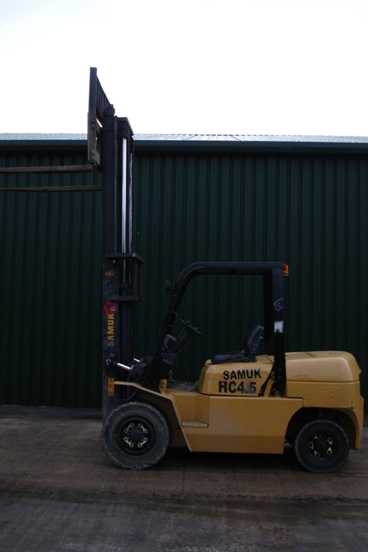 Samuk 4.5 ton diesel Forklift - Image 5 of 5