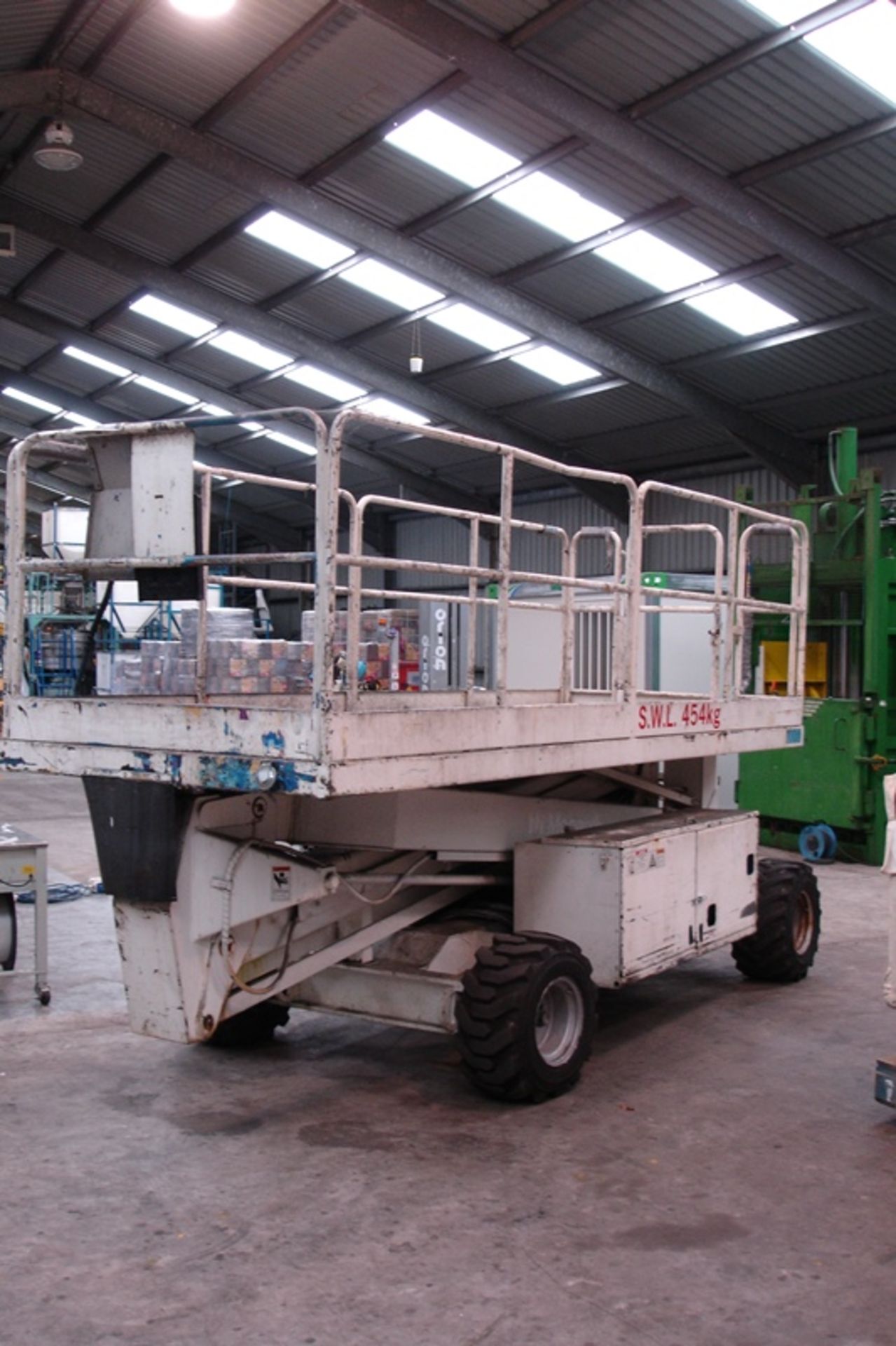 Upright dual fuel Scissor Lift - Image 4 of 5