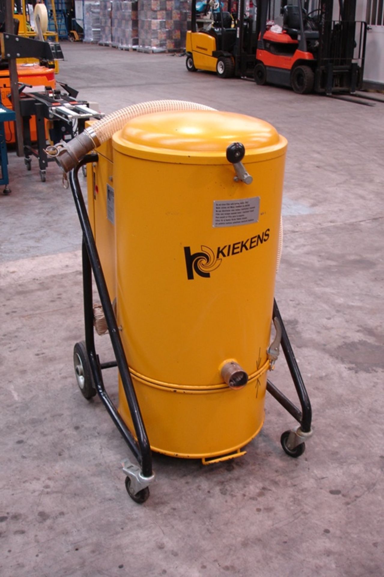 Kiekens Industrial Vacuum/dust extractor - Image 4 of 4