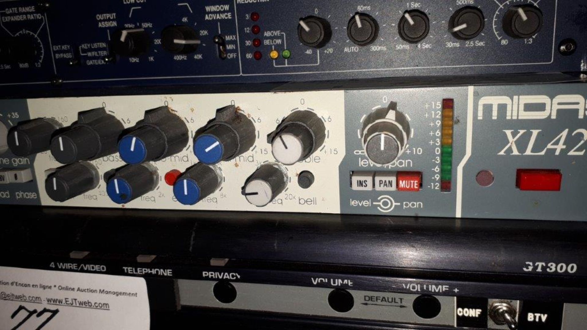 EQ Paramétrique / Pré-amp stéréo Midas XL42