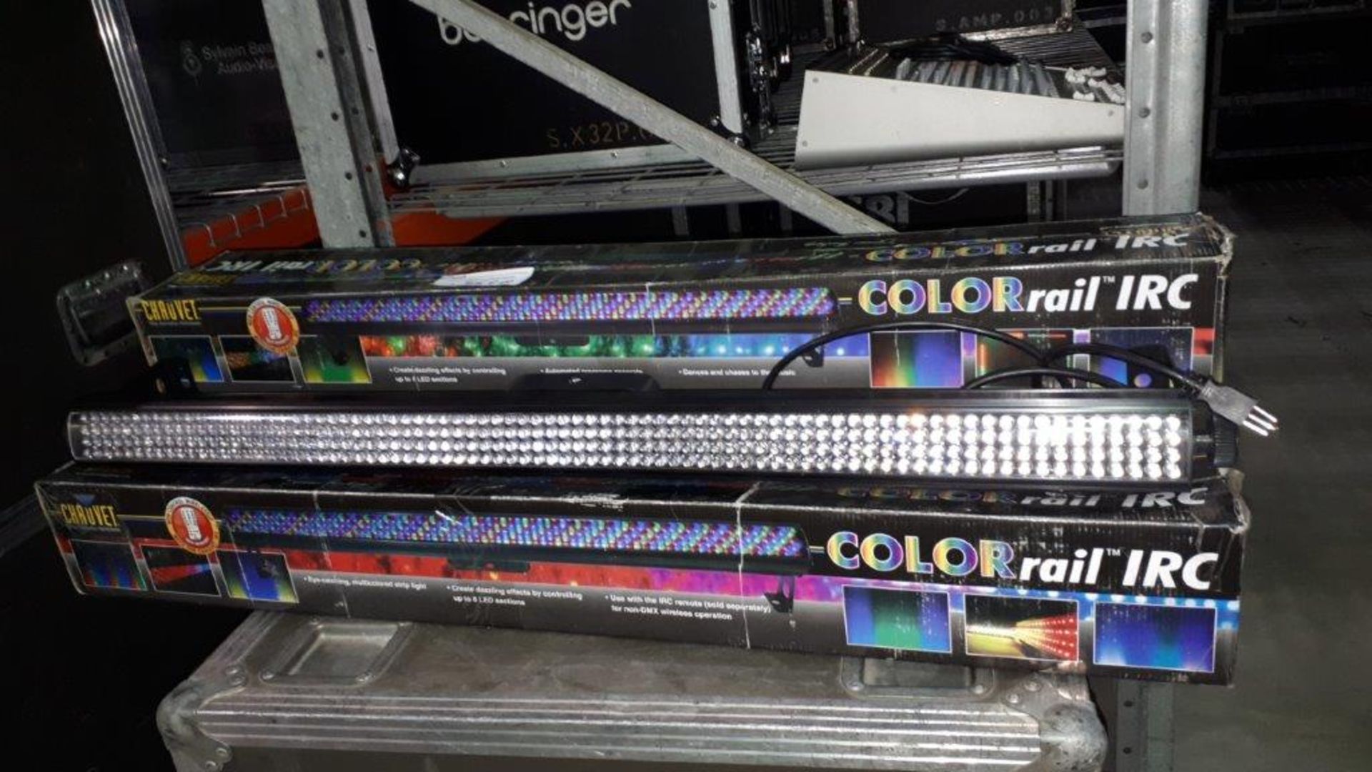 LOT de 4 Barre LED 42'' Chauvet COLORrail IRC