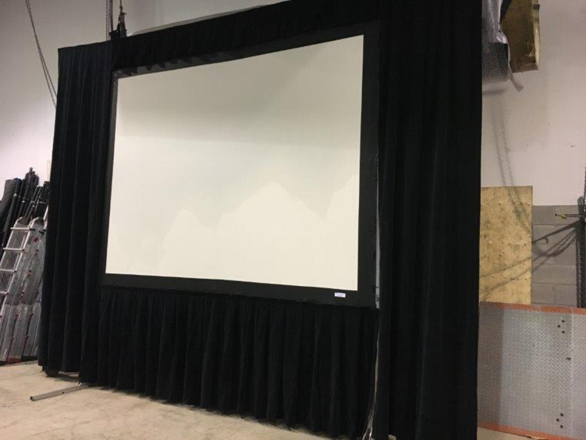 LOT: Fast-fold 9'x12' complet Cadre & pattes 9'x12' ' incluant...