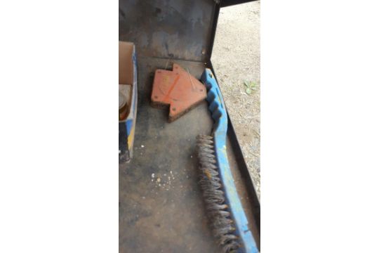 Mig Welder with cart and accessories - Image 4 of 5