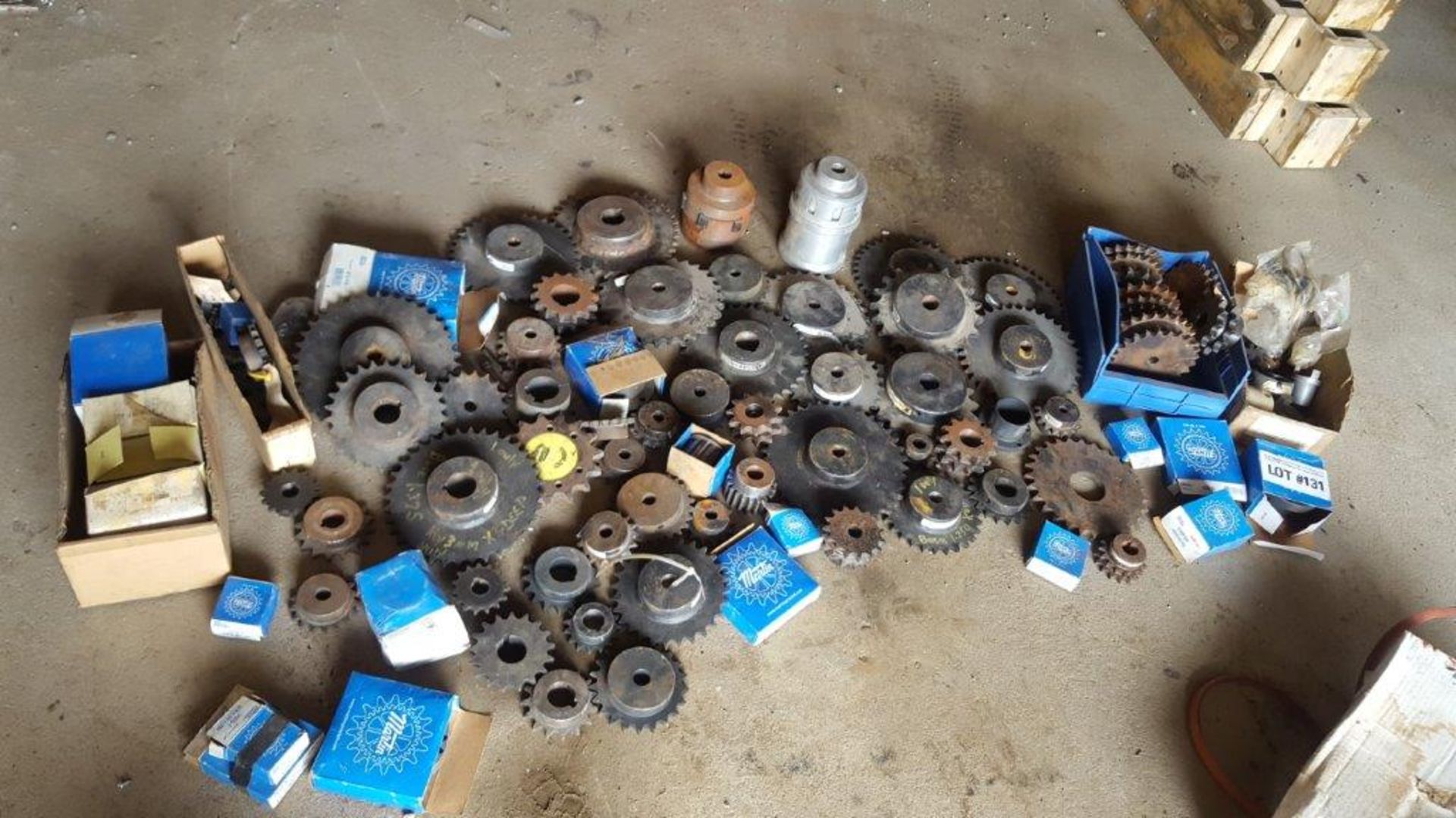 1 large lot of chain sprockets idler, drives - Image 6 of 6