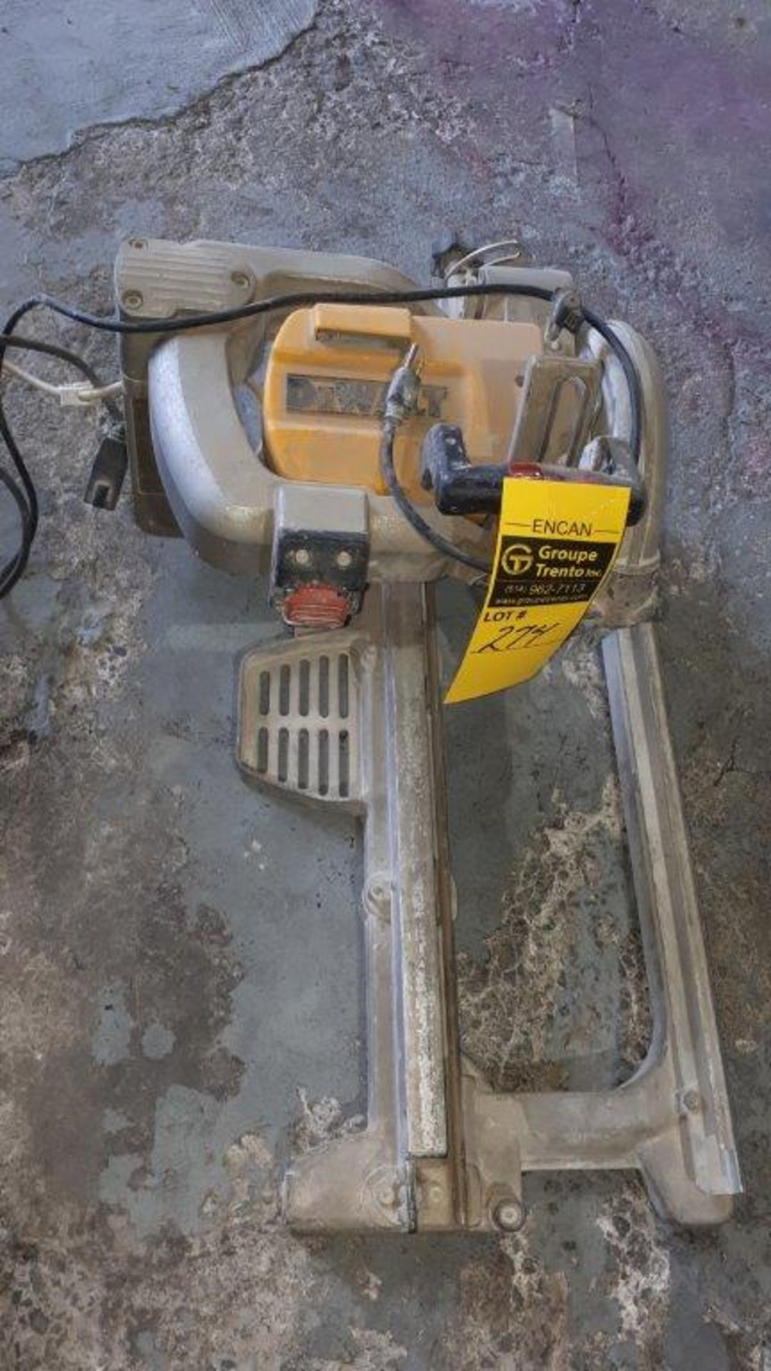 DEWALT Wet/Tile Cutter, c/w (3) pans - Image 10 of 10