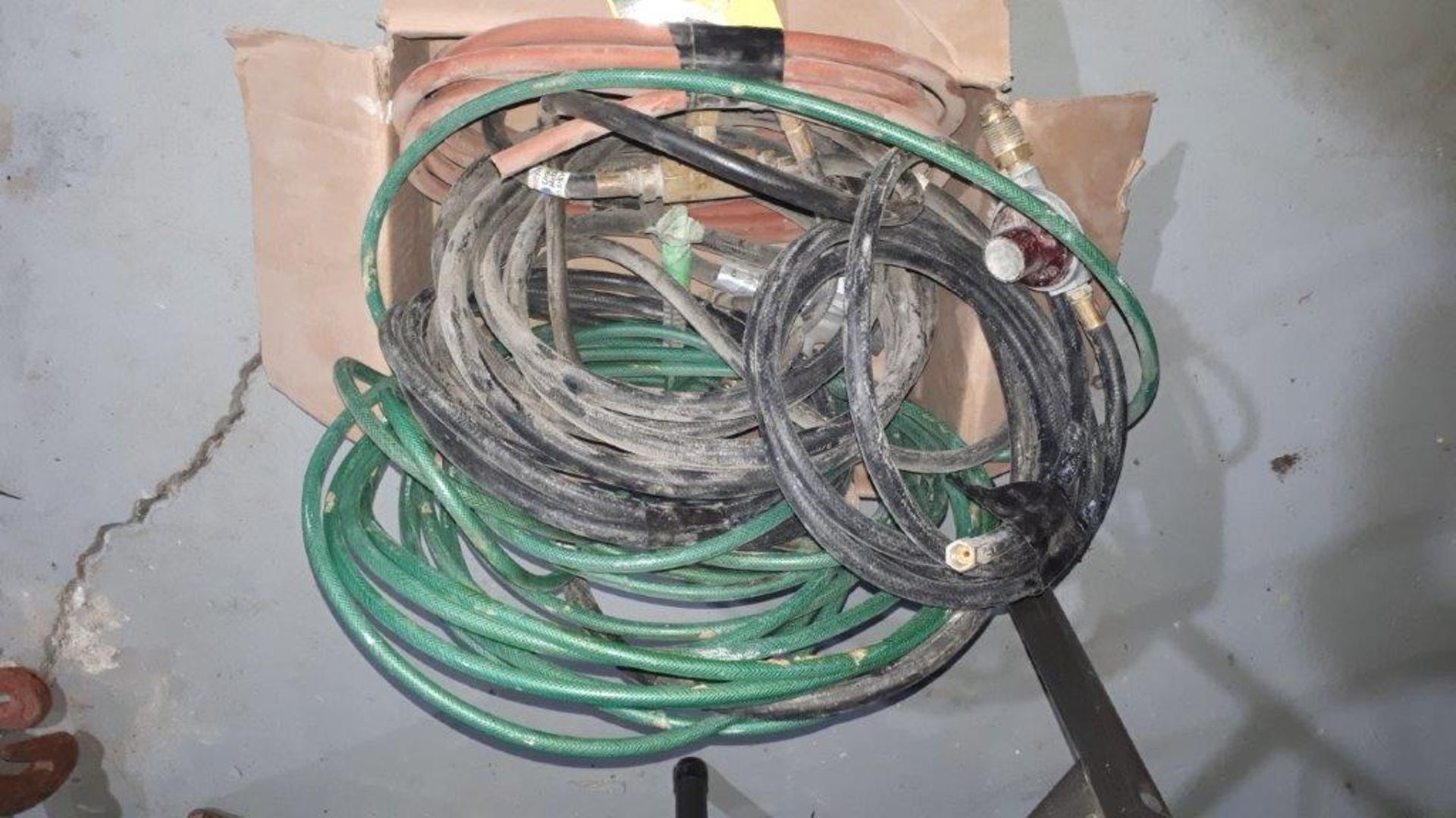 LOT: Asst. Hoses