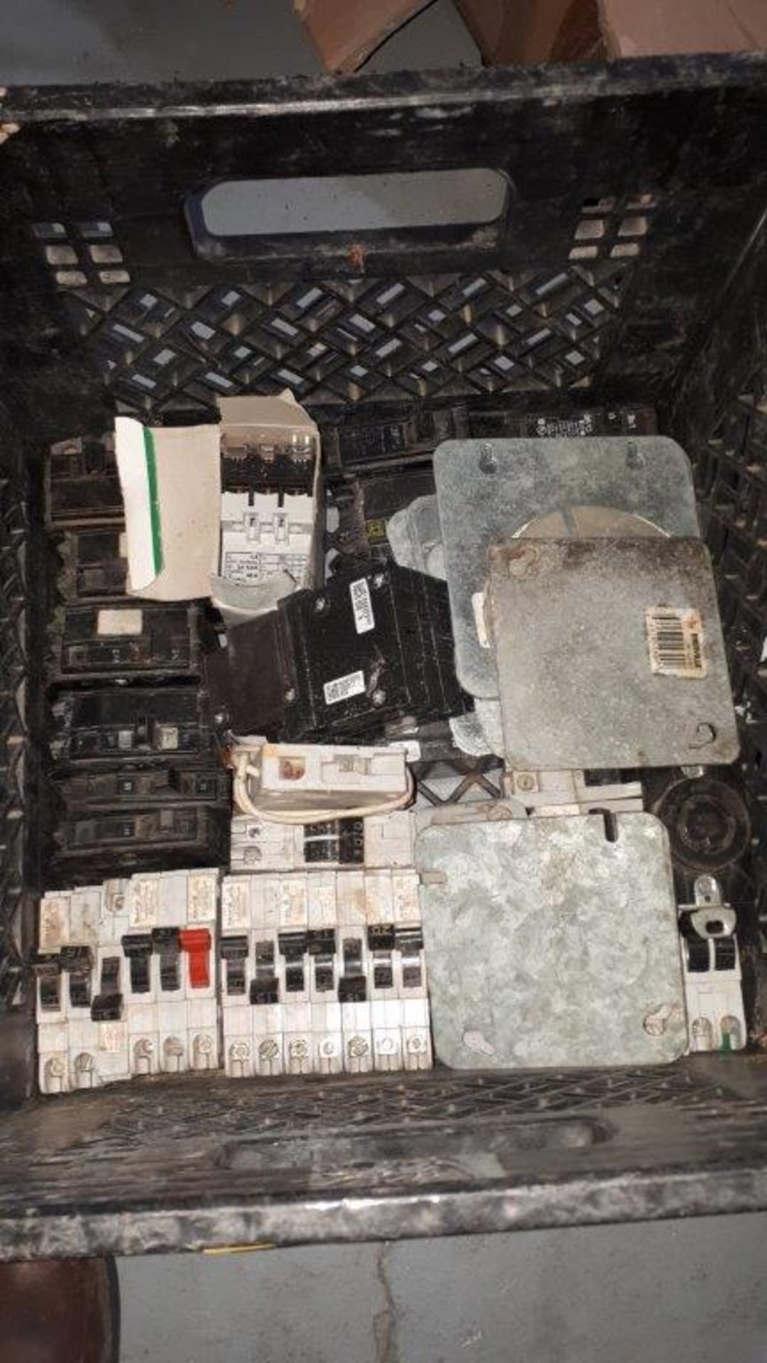 LOT: Asst. Electrical Brakers, etc.