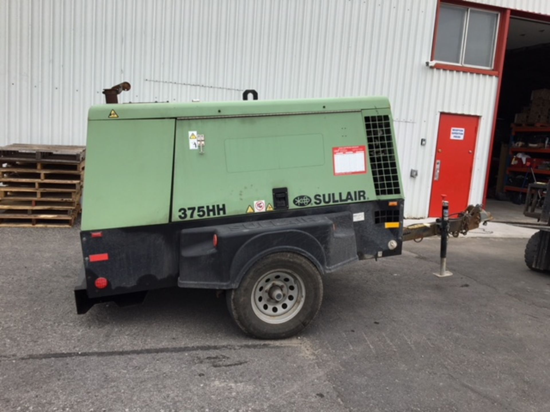 SULLAIR Compressor, 2015, mod: 375, sn: 4W0AS212FM622097 (see photos for details)