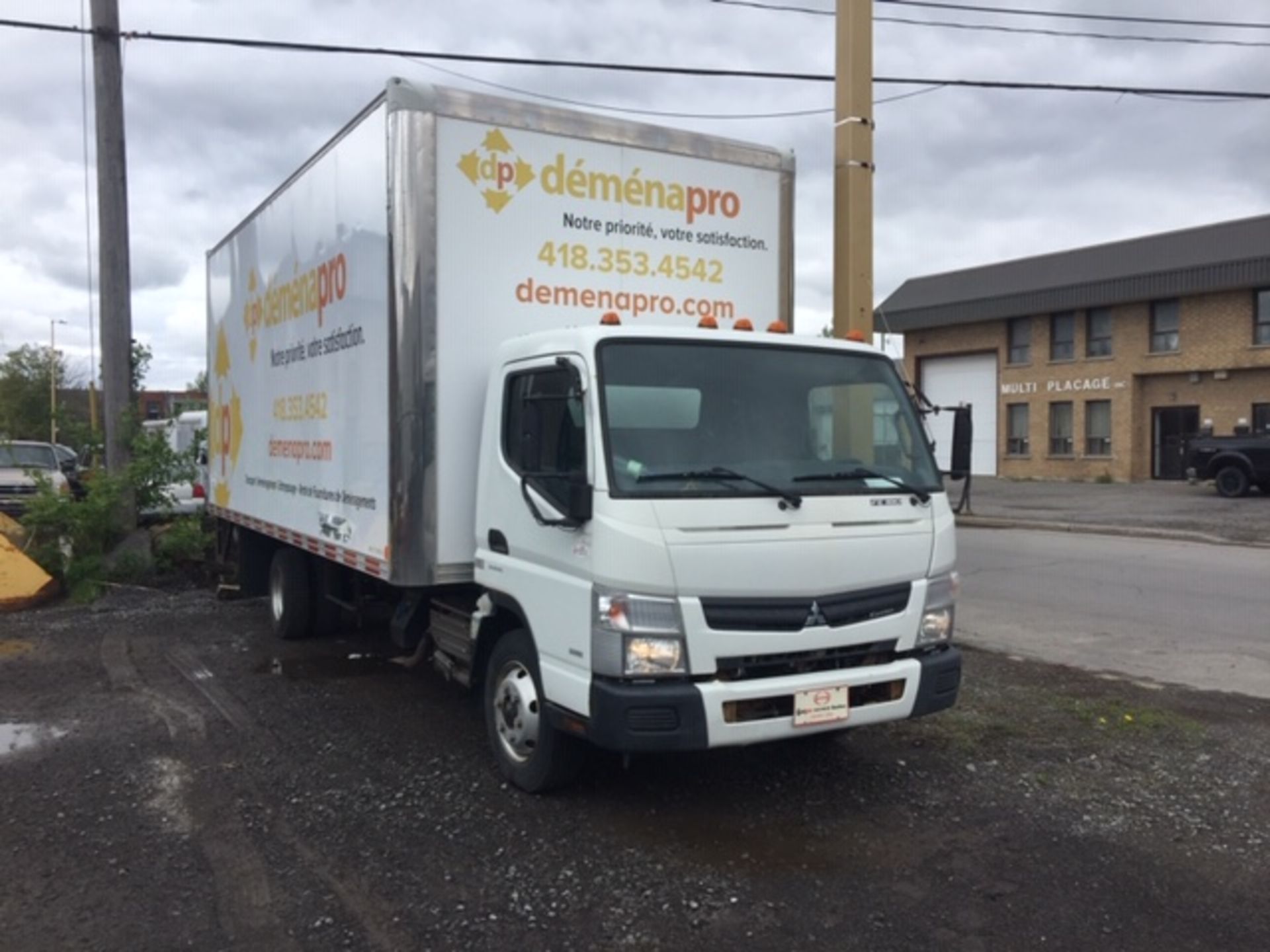 MITSUBISHI Truck, 2014, mod: FUSO, 20', Diesel, c/w Tailgate, sn: JL6CRK1A7EK000201