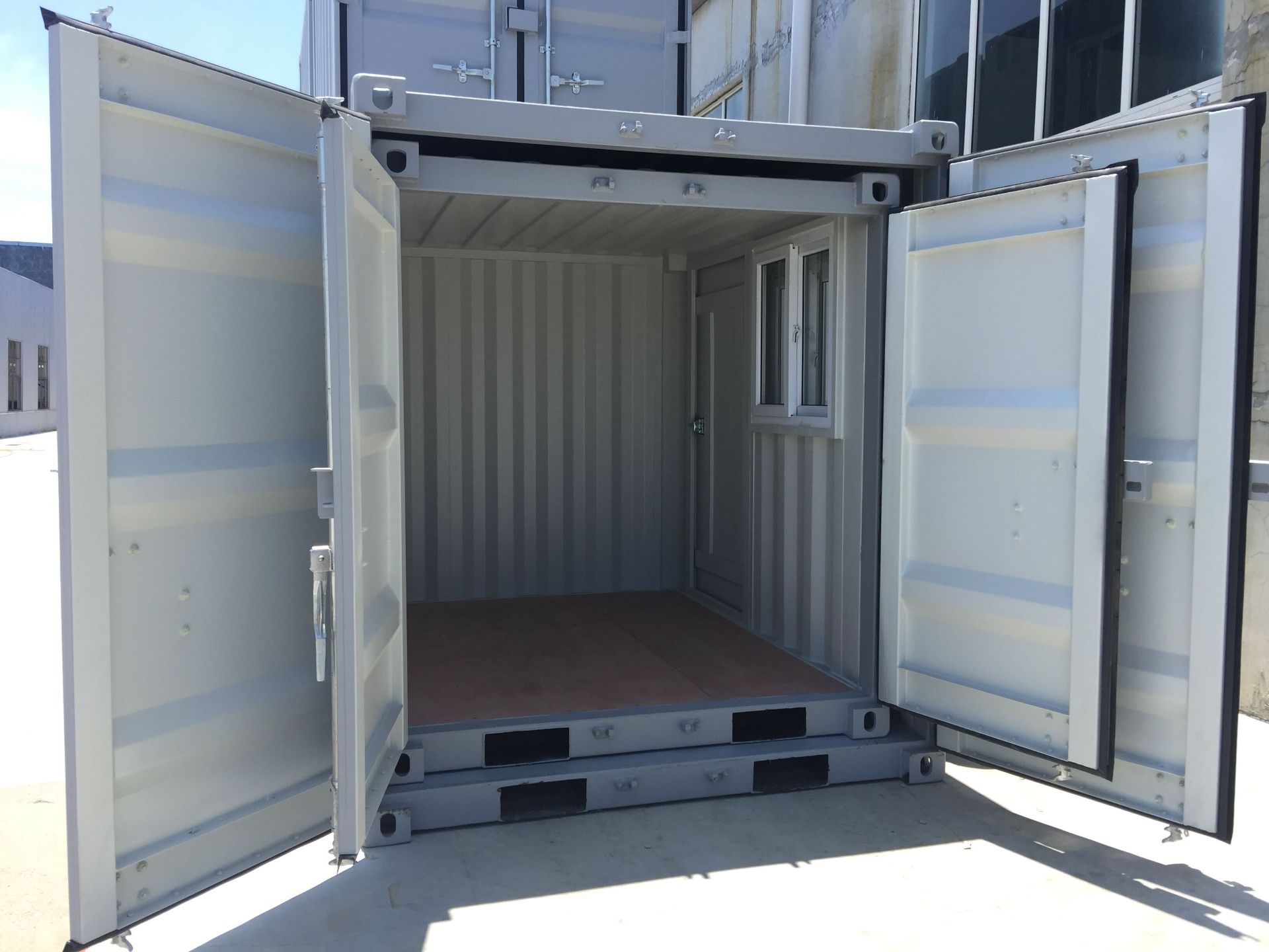 8' Small Container With Door & Window ( 8' x 6'6'' x 7'4''H) - Image 7 of 8