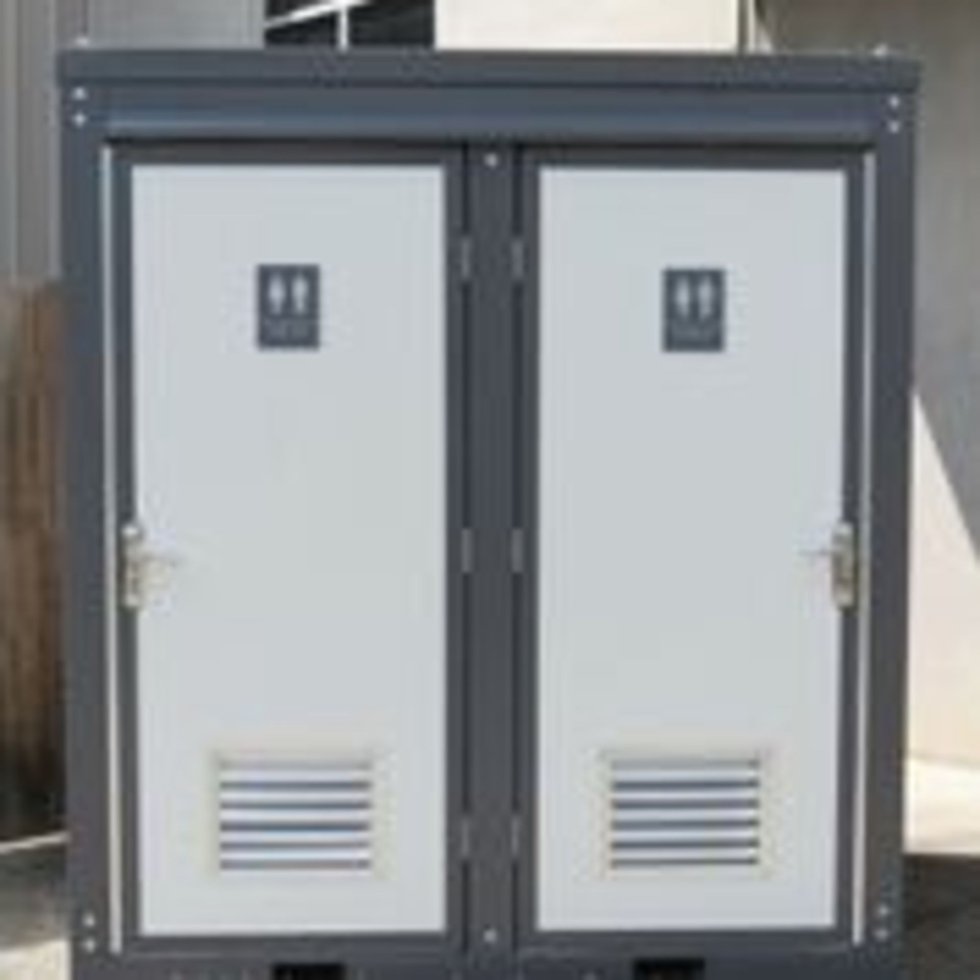 Mobile Toilets - Image 8 of 8