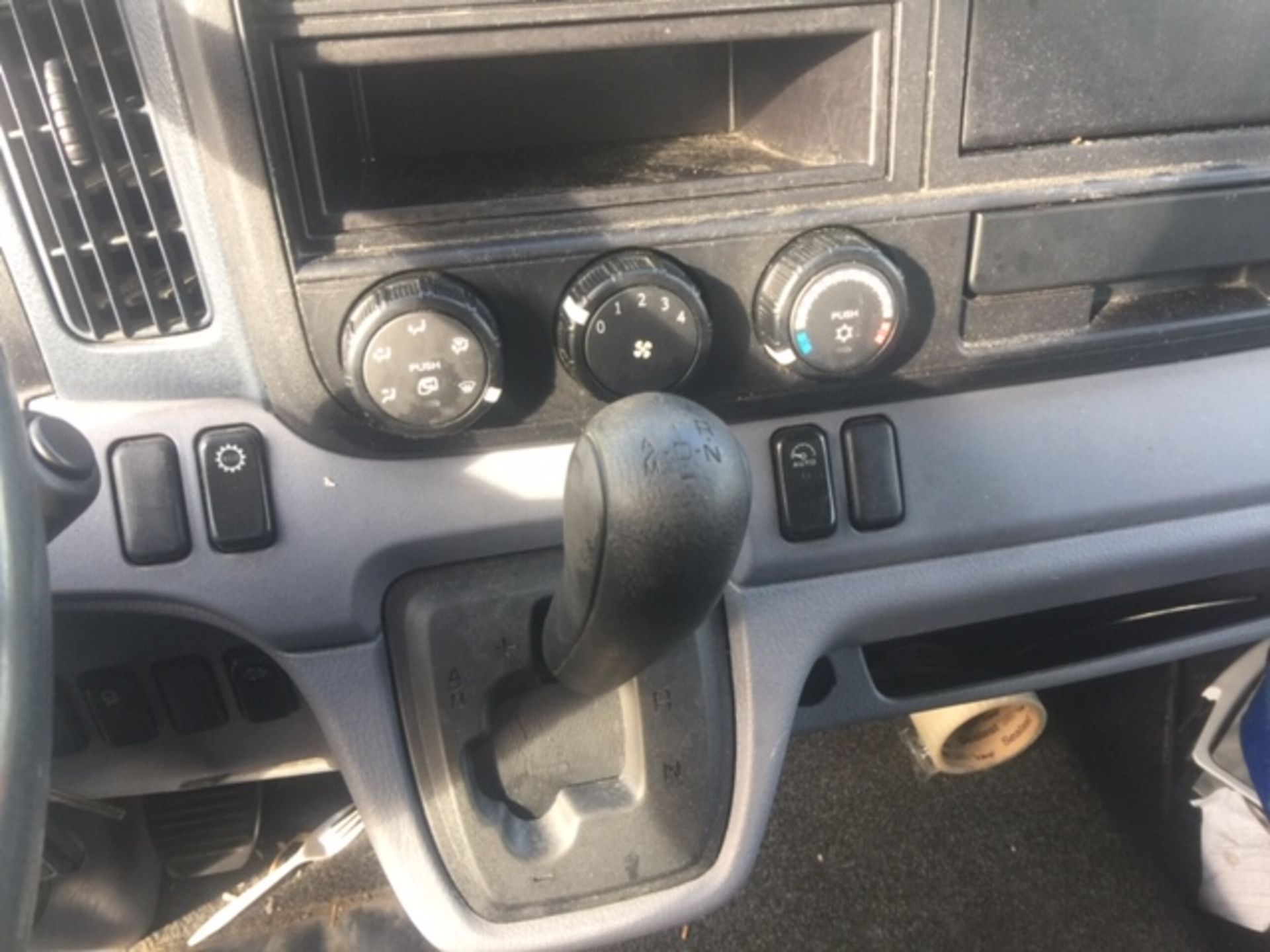 2015 MITSUBISHI FUSO, 142,000 km. (details via photos) - Image 6 of 9